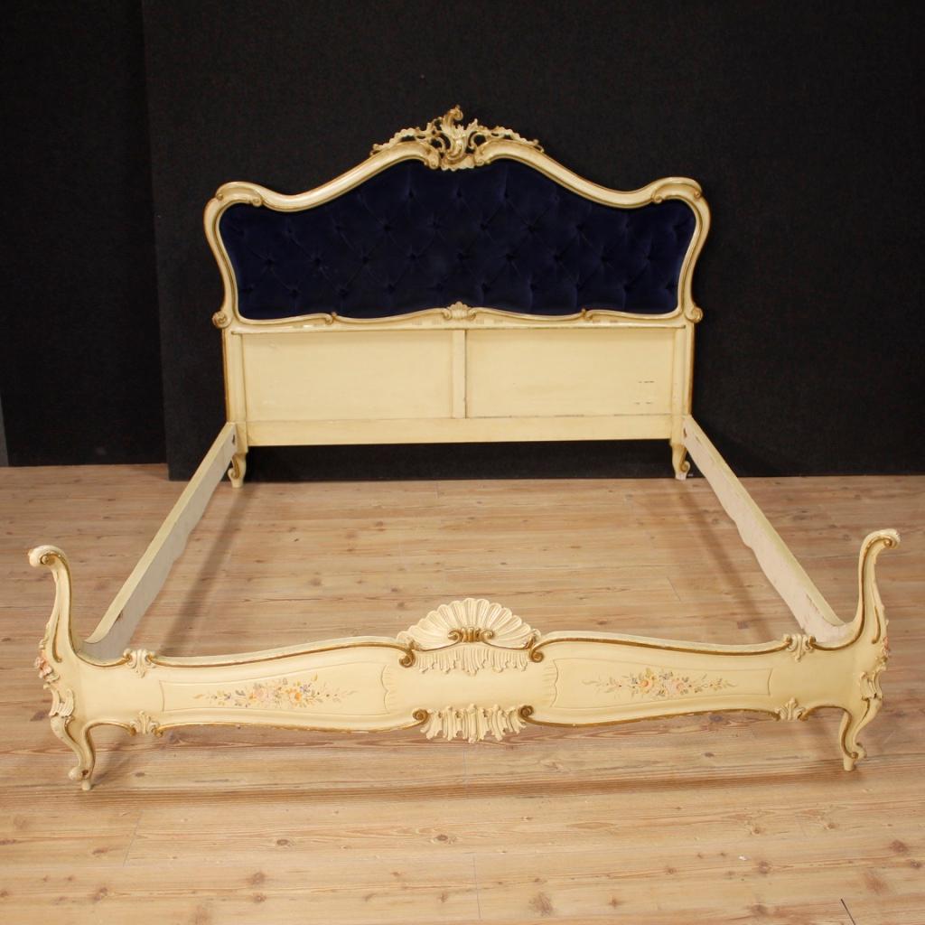 20th Century Blue Velvet and Lacquered, Painted Wood Venetian Bed, 1960 5