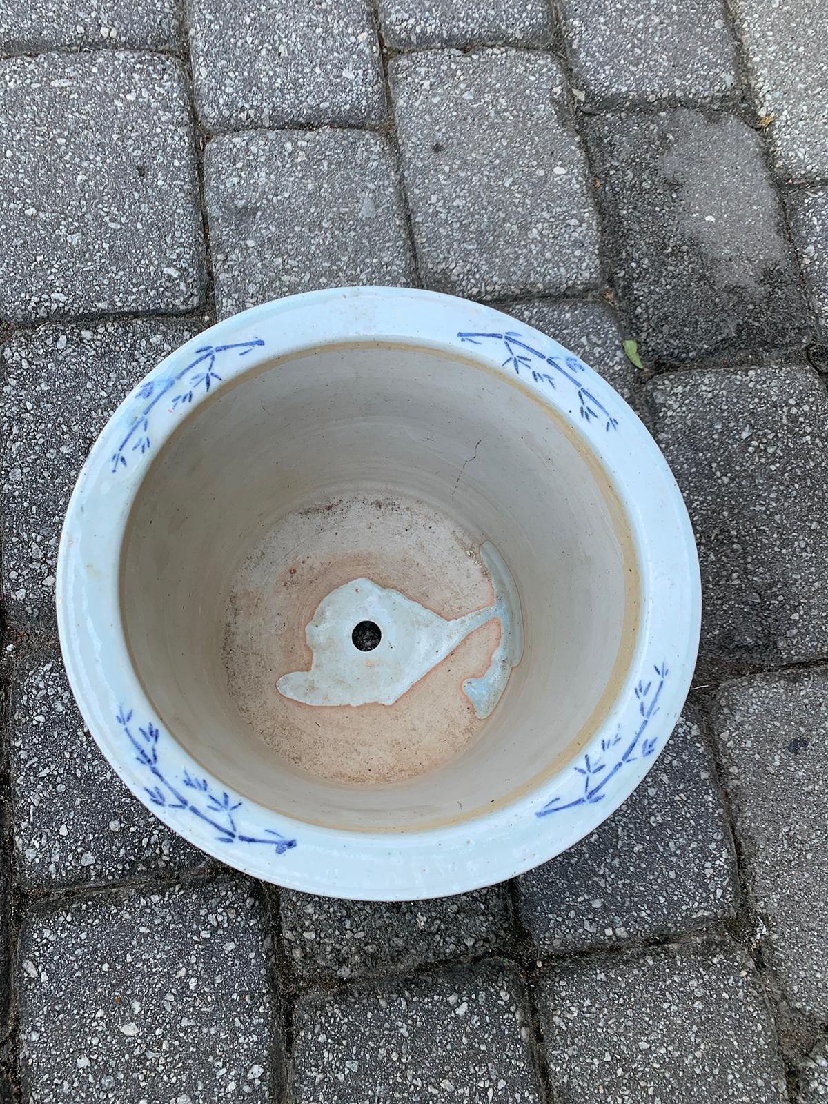 blue and white cachepots