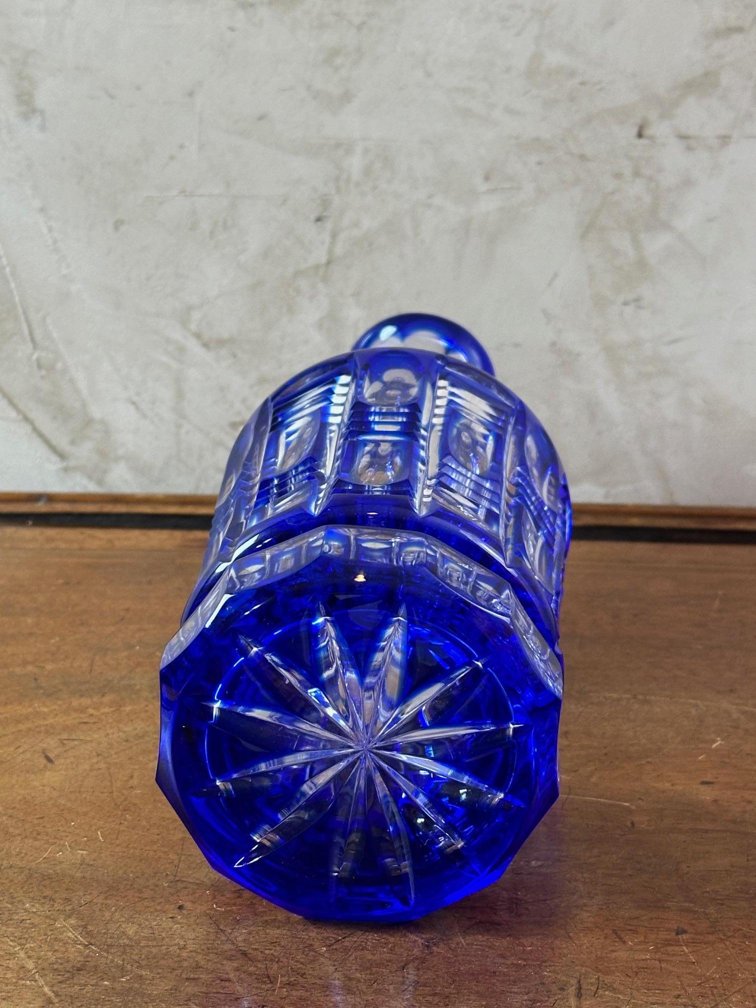 Cristallo Decanter per whisky in cristallo blu di Boemia del XX secolo, anni '50 in vendita