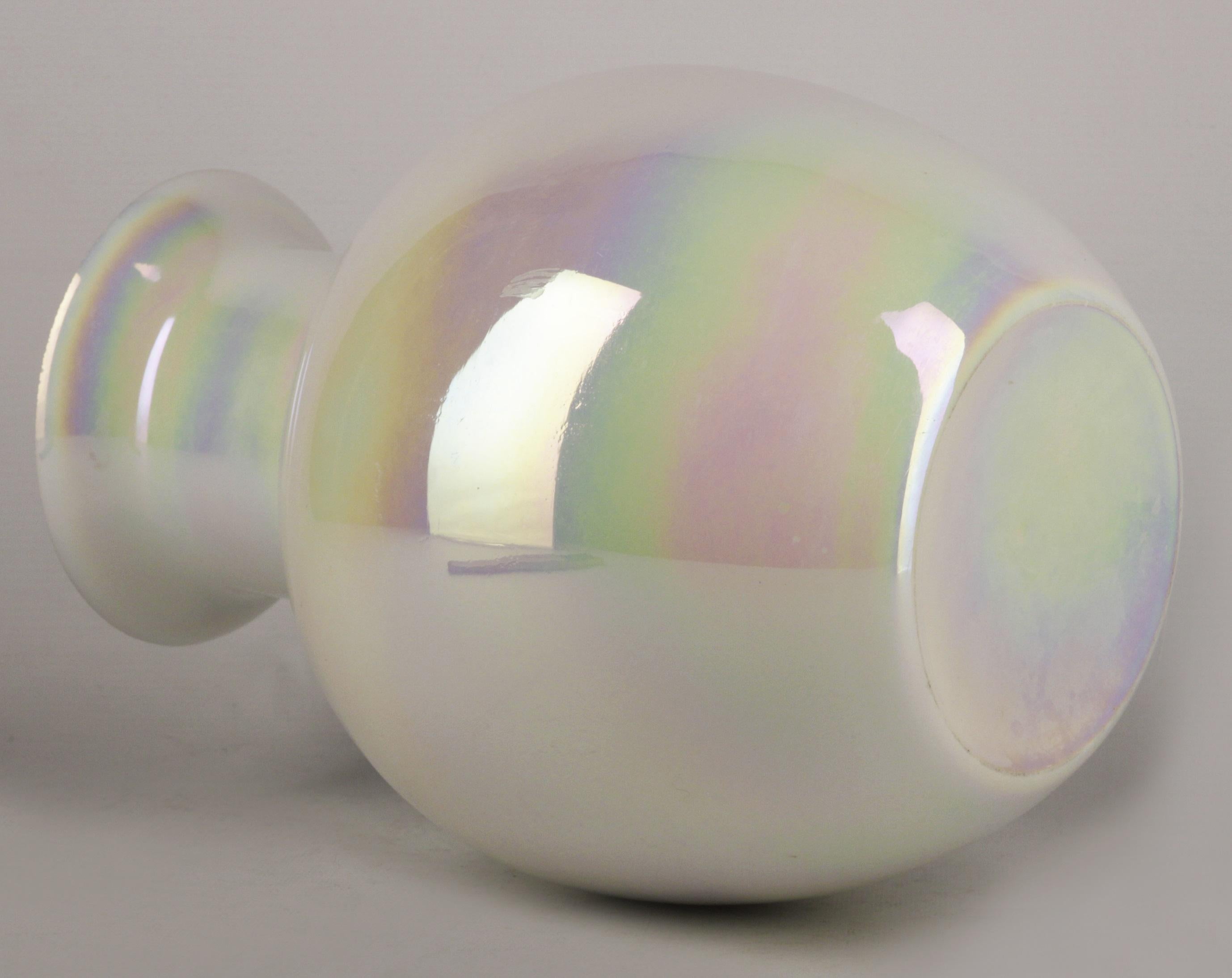 20th Century Bohemian/Boho Italian Glazed Iridescent Opaline Glass Bulbous Vase For Sale 2