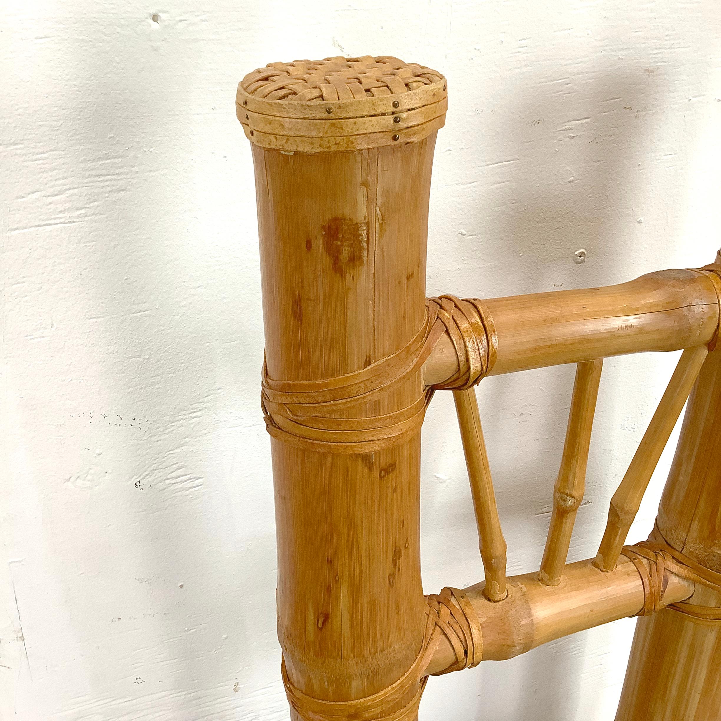 20. Jahrhundert Boho Modern Bambus Highback Beistellstühle im Angebot 10