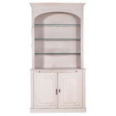 Commodes and Chests of Drawers