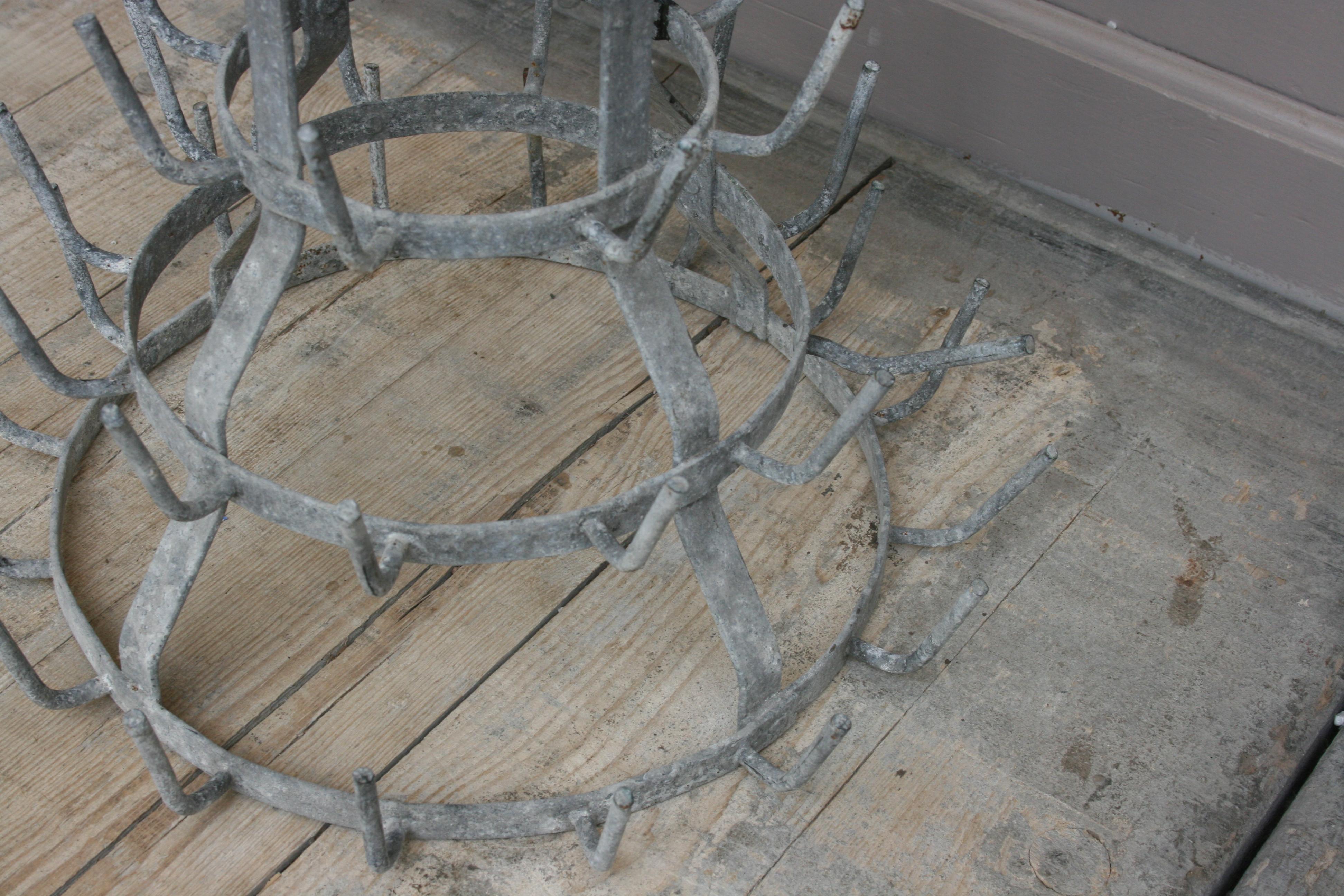 Asciugabottiglie del XX secolo, nello stile di Porte-Bouteilles di Marcel Duchamp in vendita 6