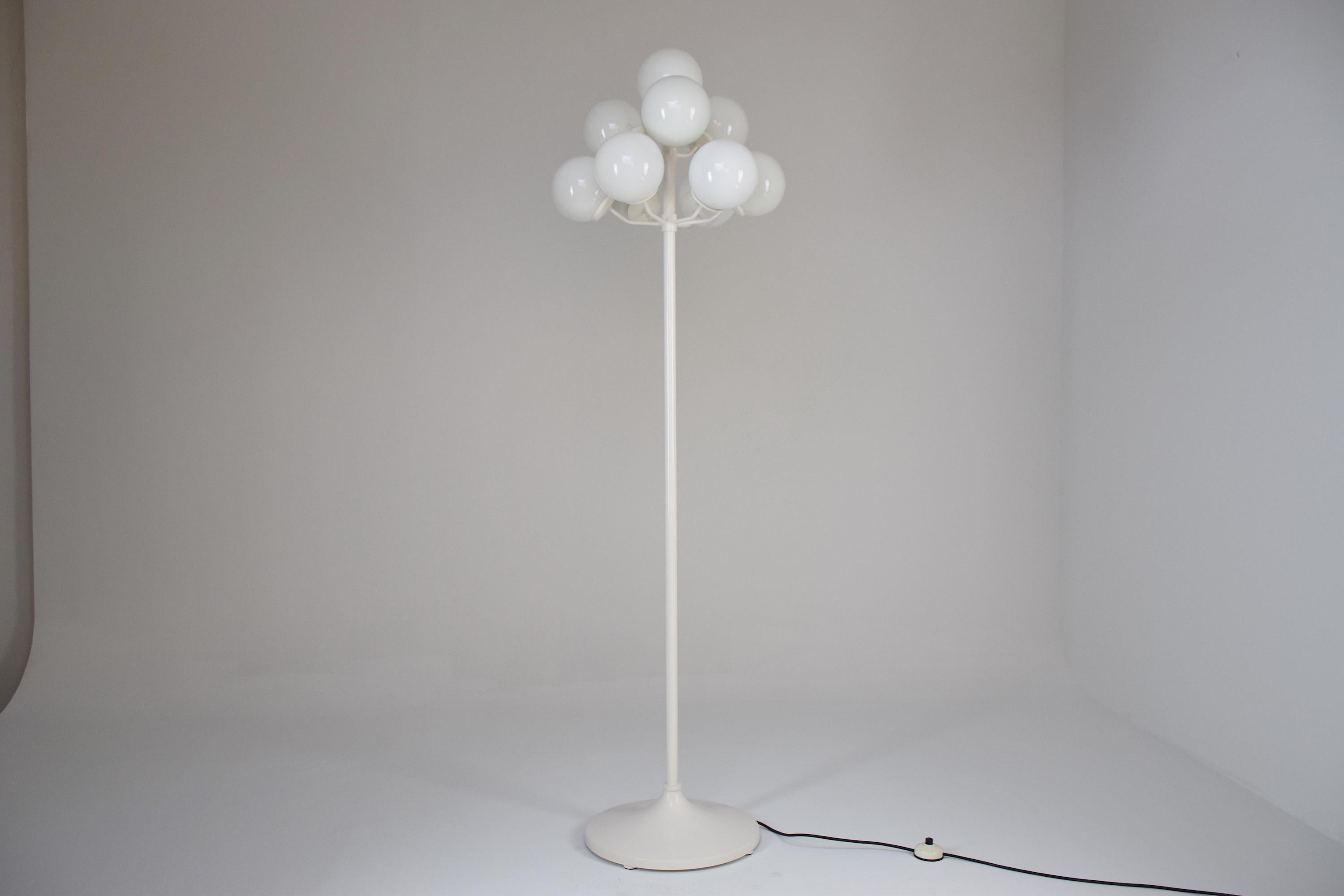 20th Century Boule Floor Lamp Max Bill Style, 1970s In Good Condition For Sale In Paris, FR
