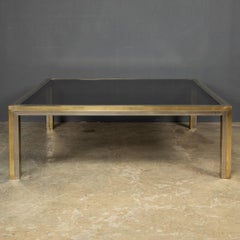 Table basse du XXe siècle en laiton et chrome, attribuée à Romeo Rega, vers 1970