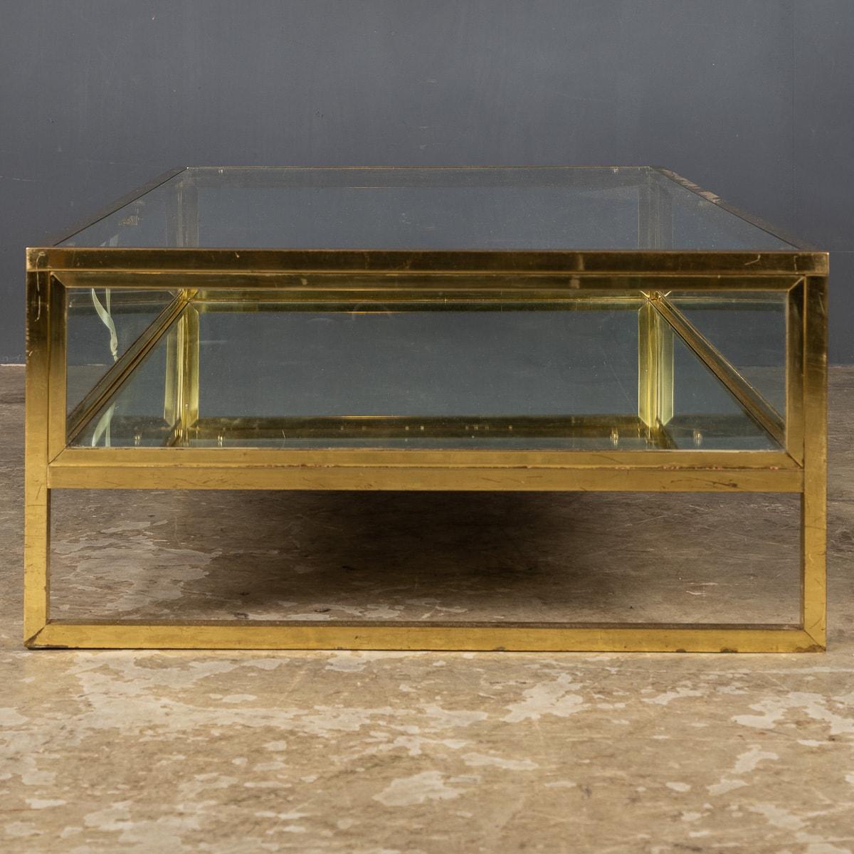 20th Century Brass & Glass Mirrored Vitrine Coffee Table, c.1970 1