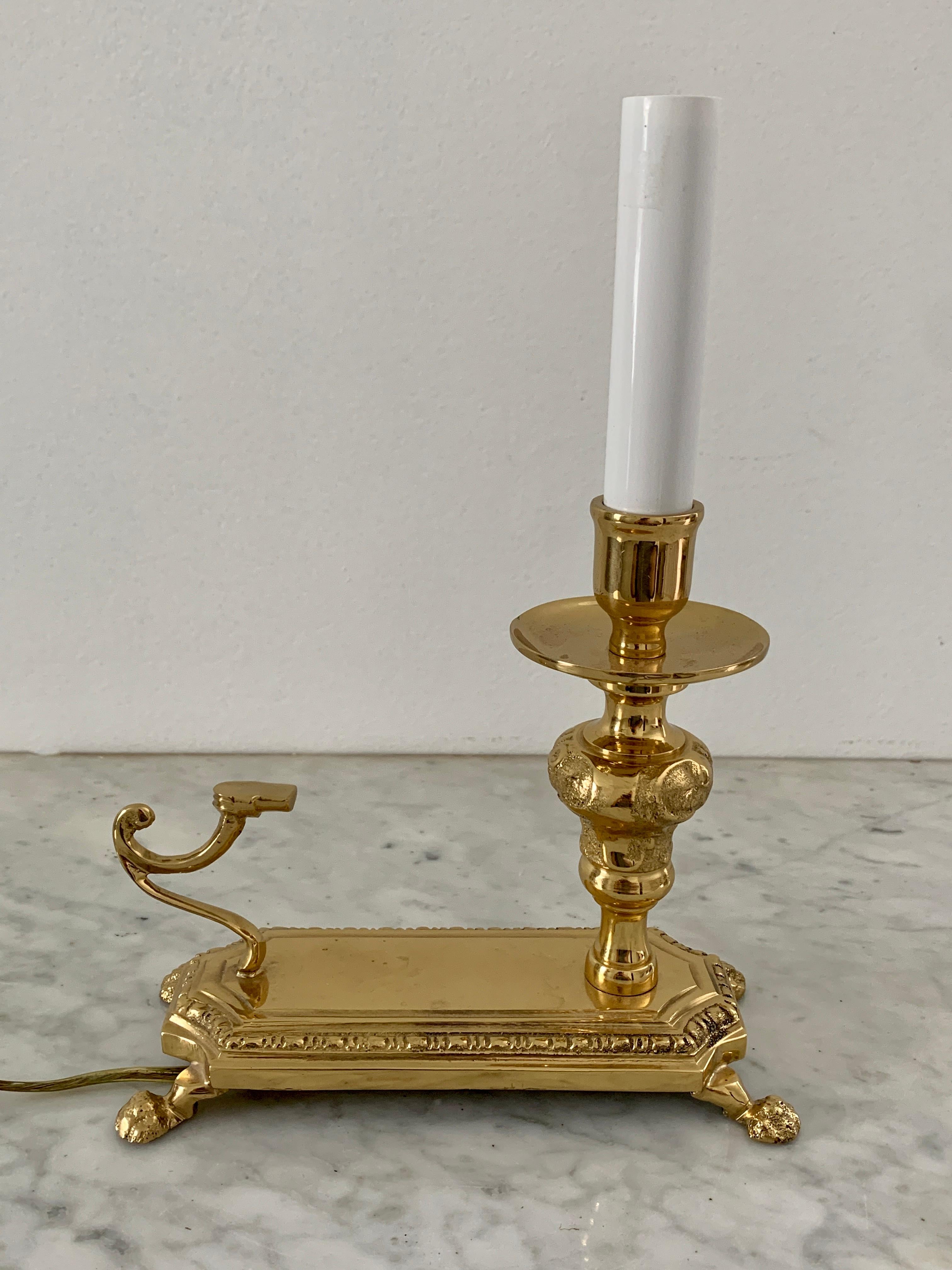 20th Century Brass Neoclassical Lamp with Paw Feet In Good Condition In Elkhart, IN