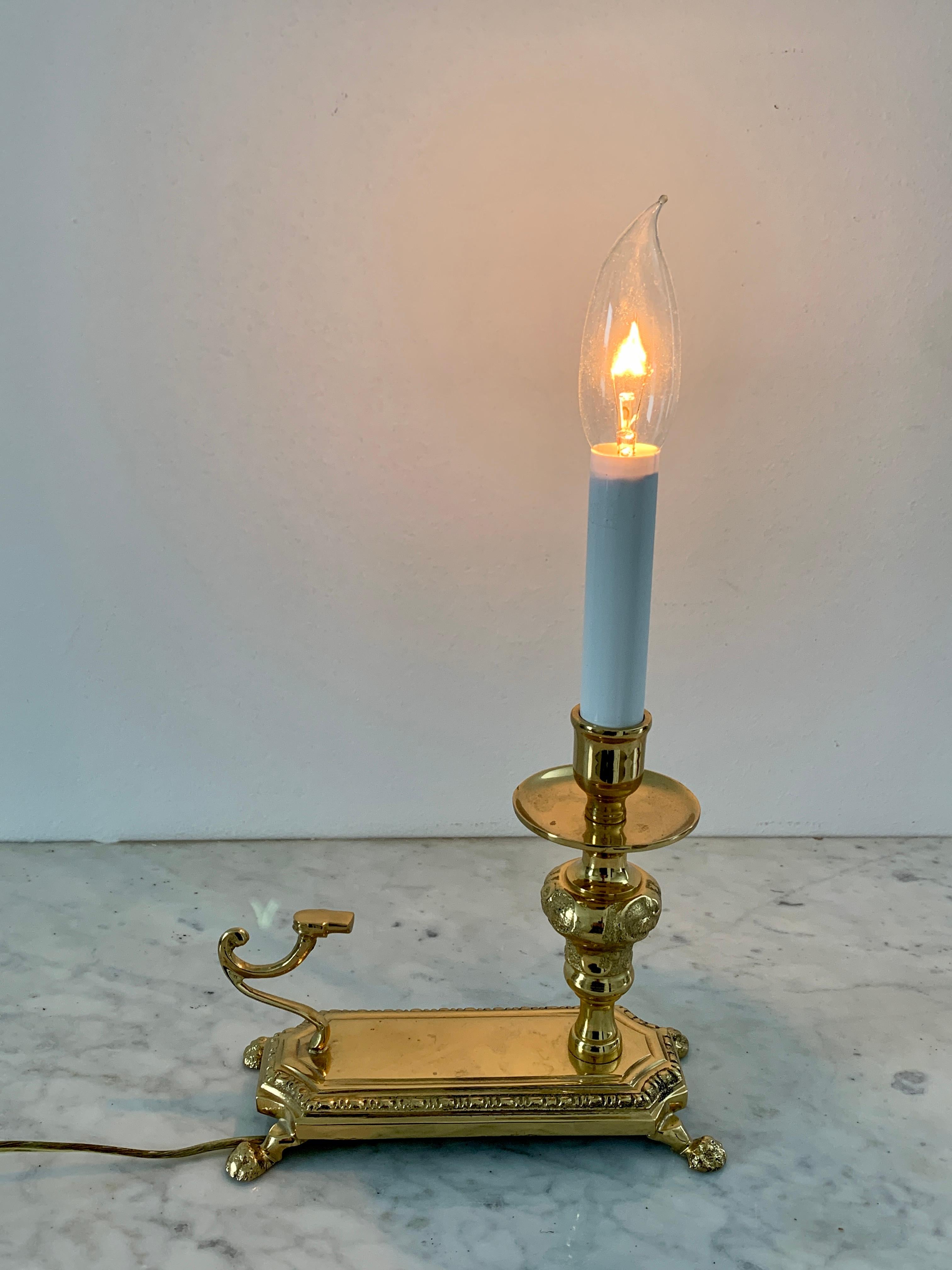 20th Century Brass Neoclassical Lamp with Paw Feet 5