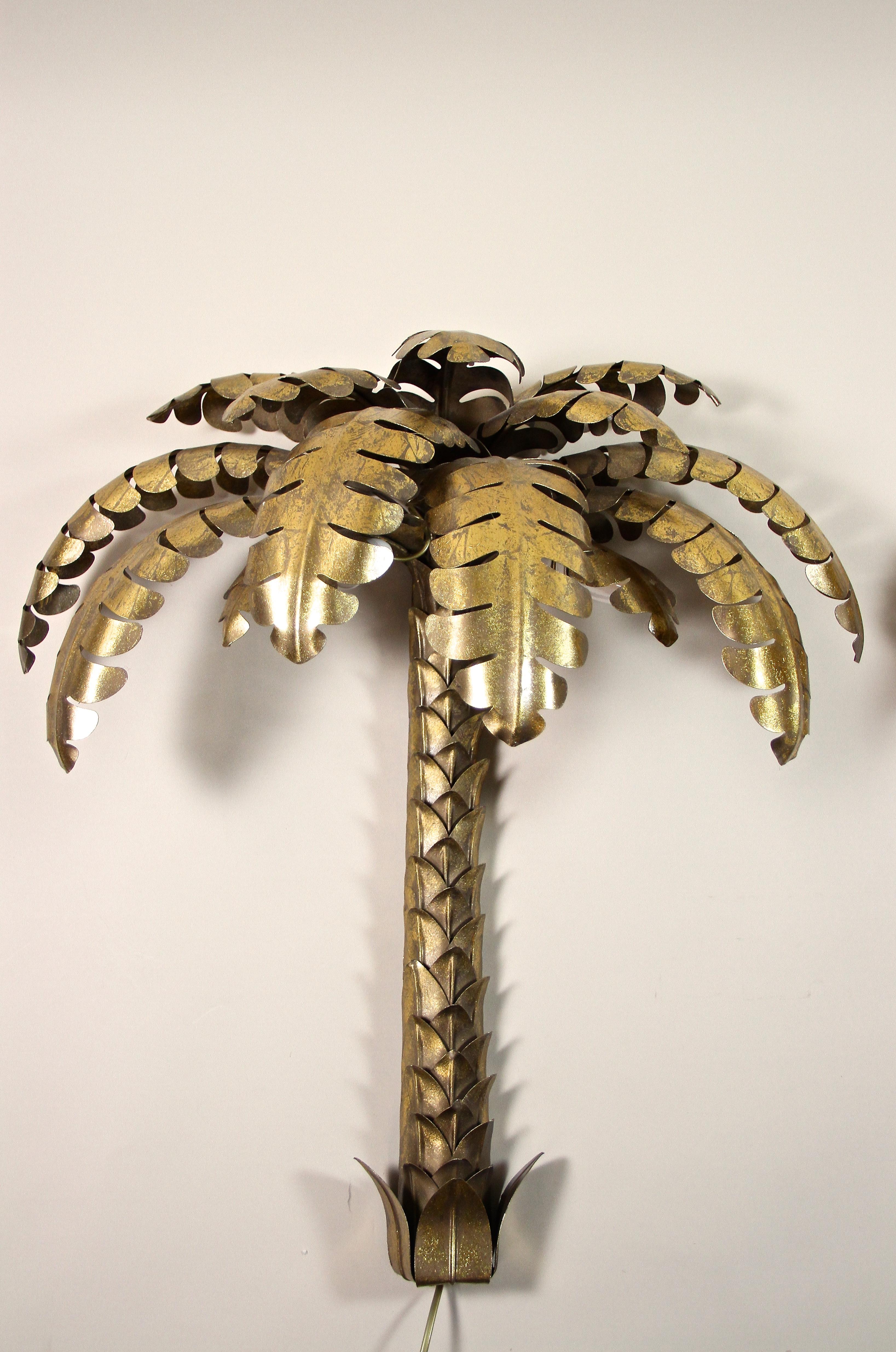 20th Century Brass Palm Wall Lights Attributed to M.J, France ca. 1970 In Good Condition In Lichtenberg, AT