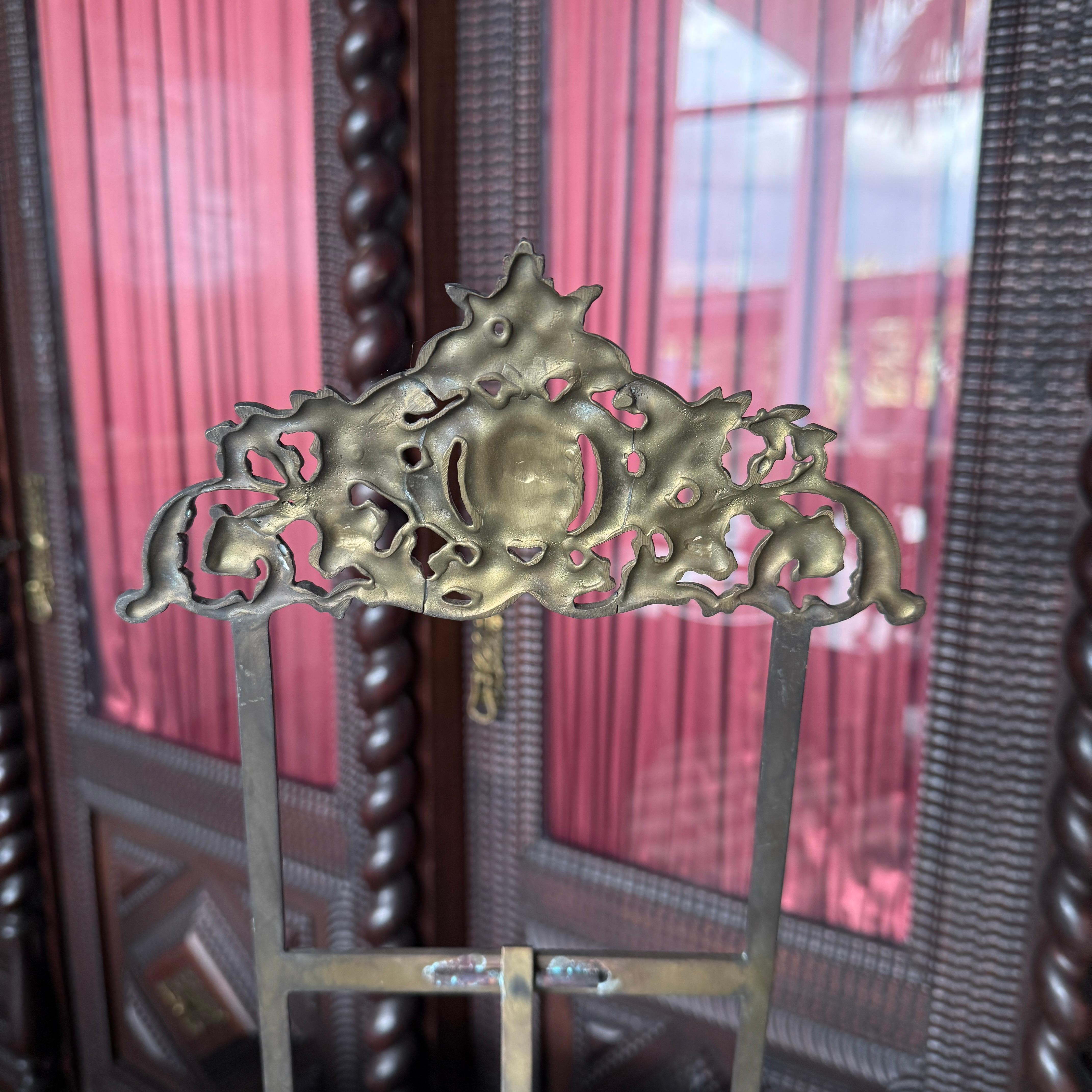 Chevalet de table en laiton du 20e siècle en vente 1