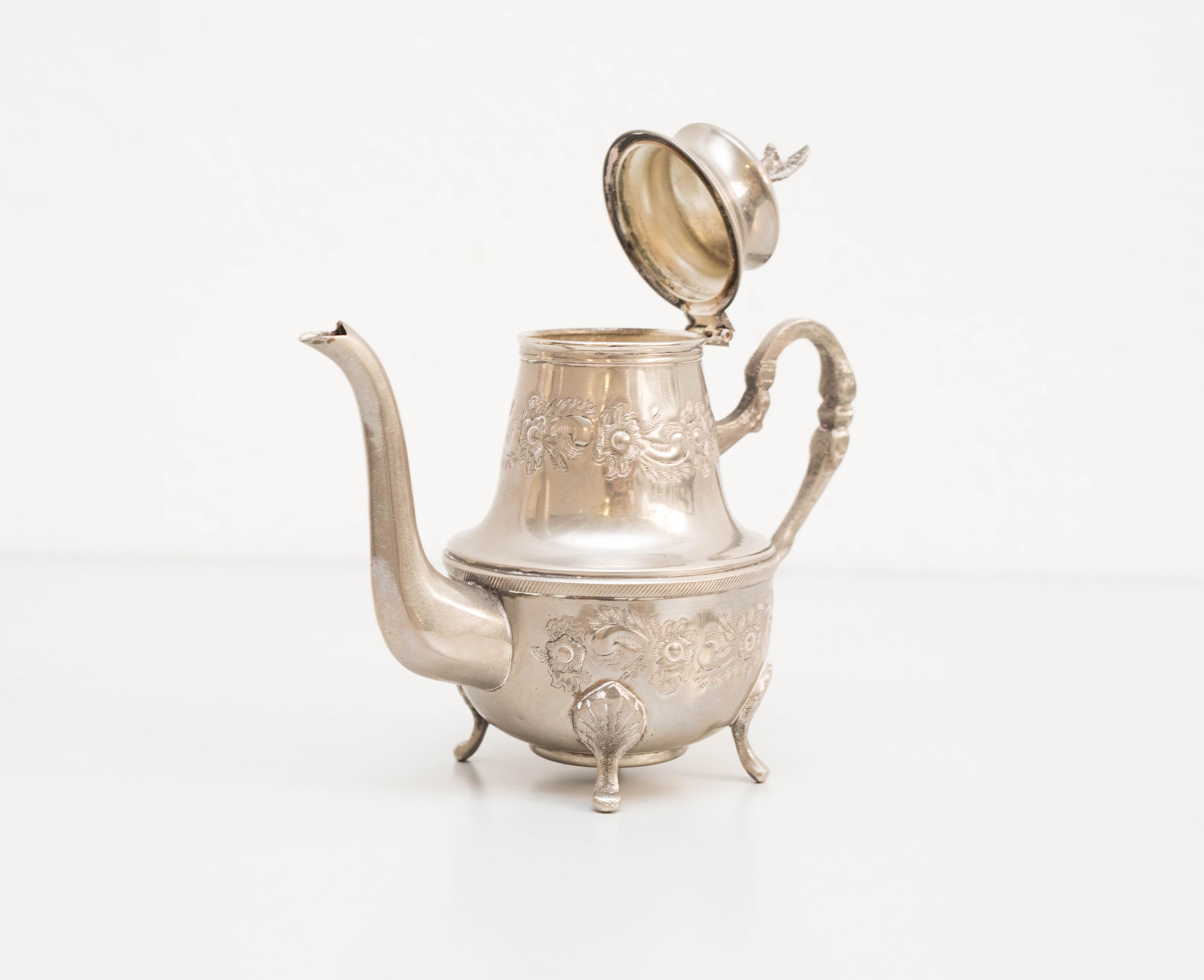 20th Century Brass Teapot For Sale 5