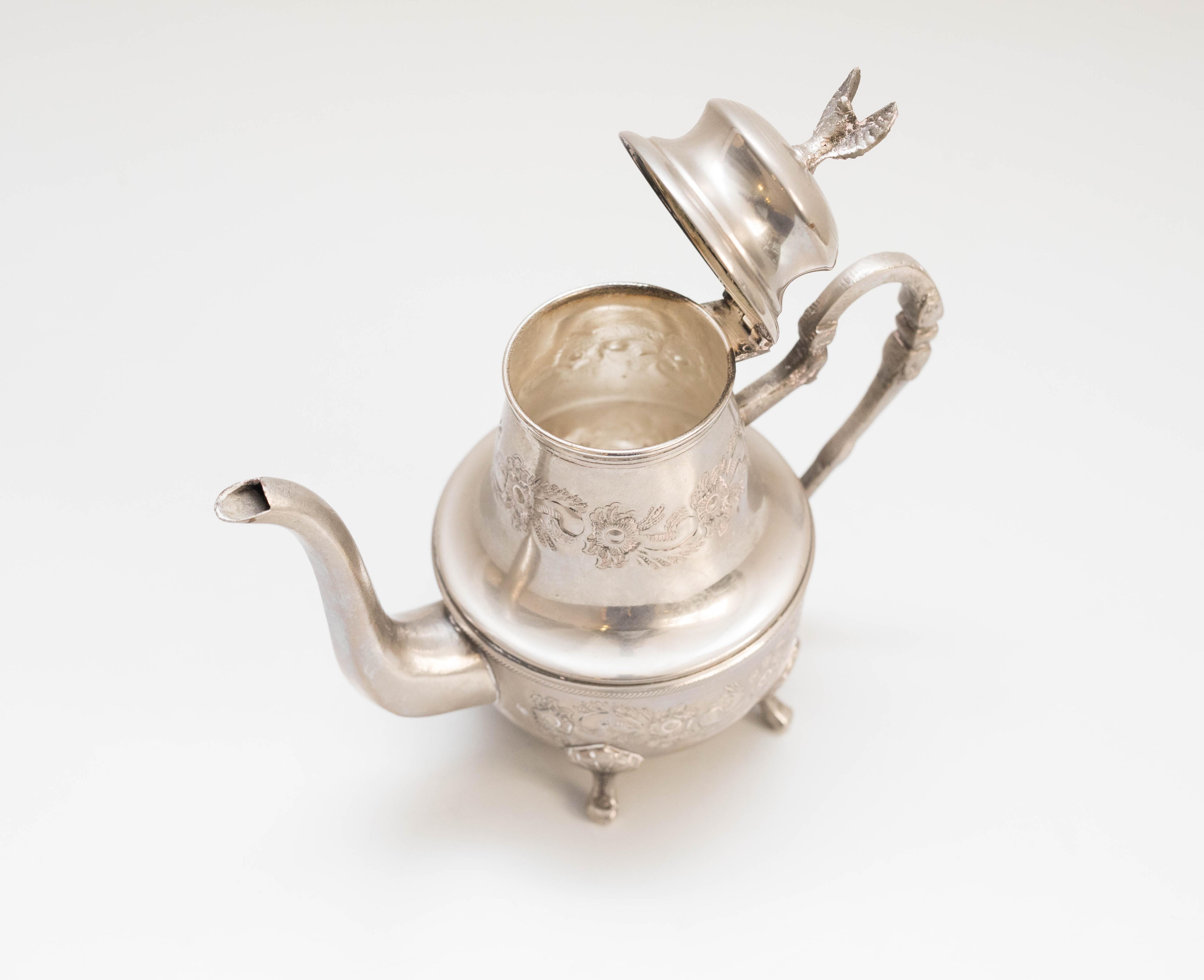 20th Century Brass Teapot For Sale 6