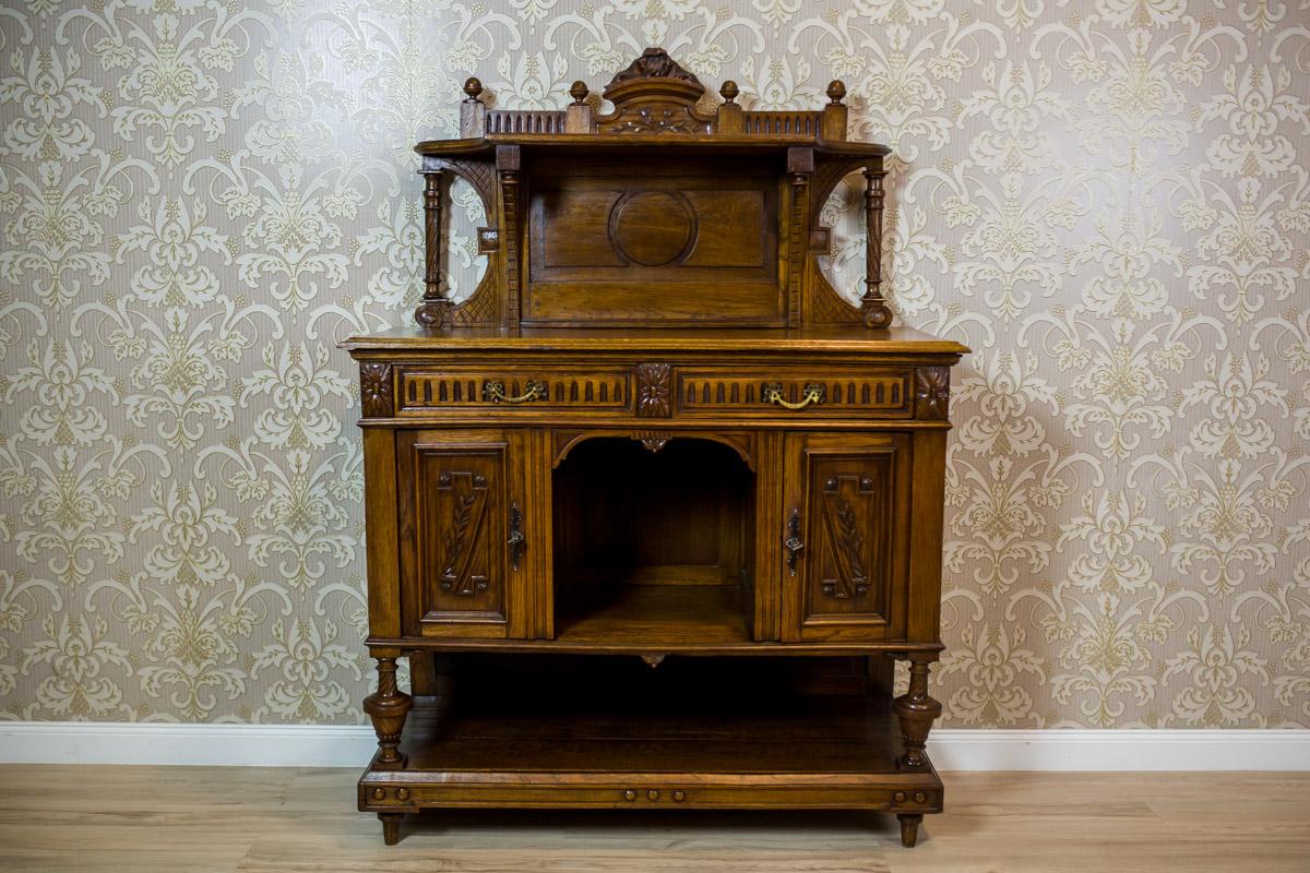 We present you this incredible, made in oaken wood, sideboard that is a pearl among the furniture in the Brittany style. This commode/sideboard is dated 1910, and was manufactured in France.

Furthermore the piece of furniture is double-leaf. The