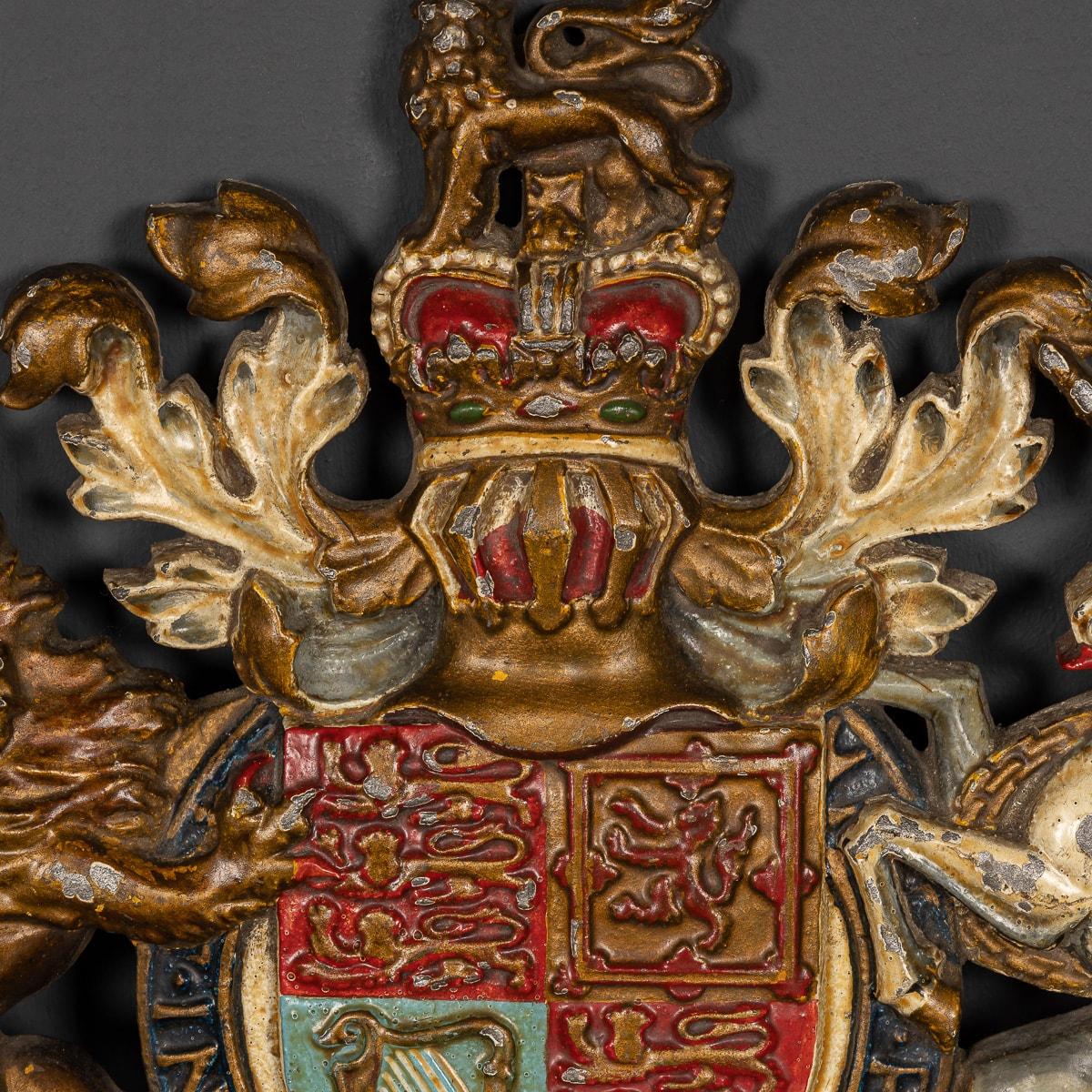 20th Century British Cast Iron & Painted Royal Warrant, c.1960 2