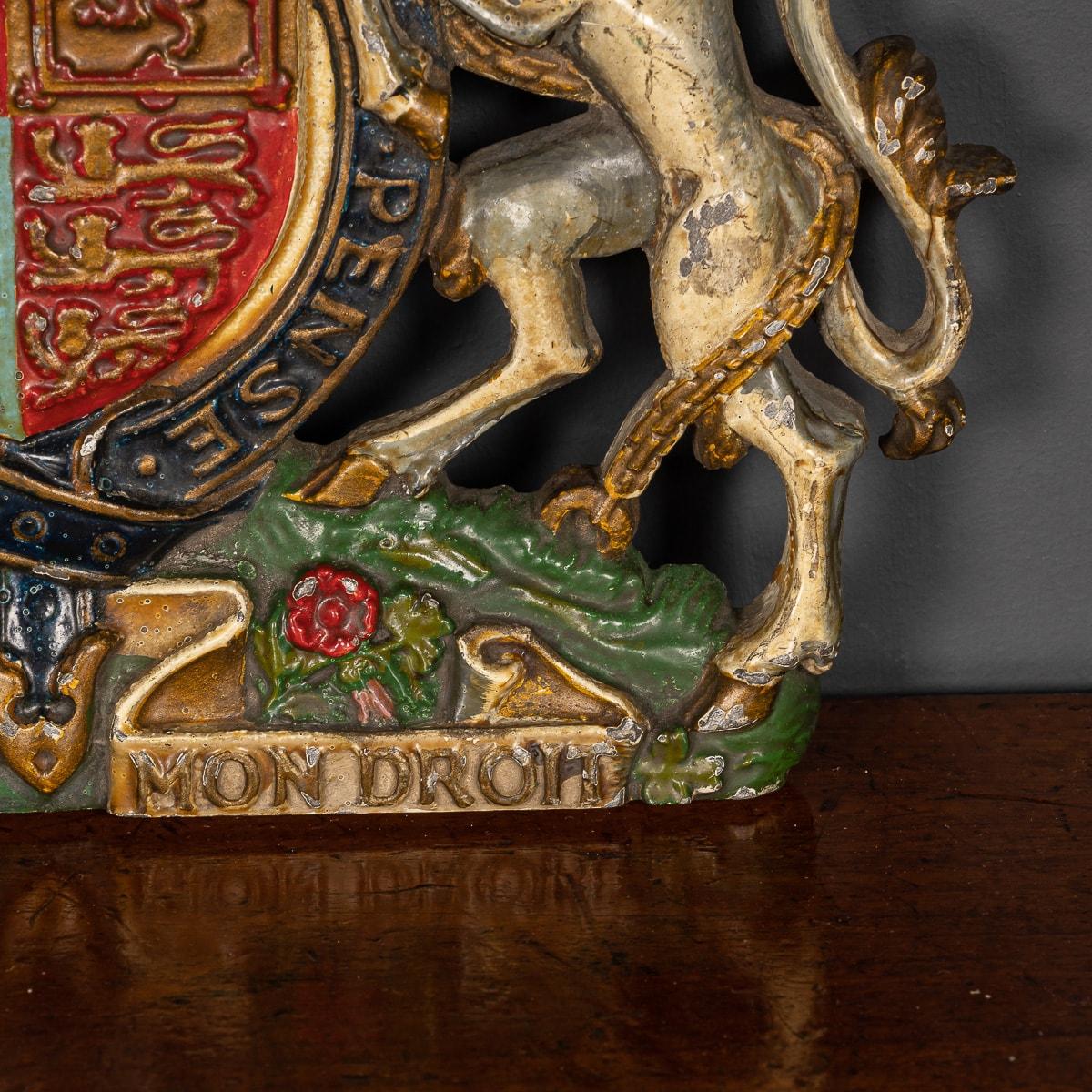 20th Century British Cast Iron & Painted Royal Warrant, c.1960 5