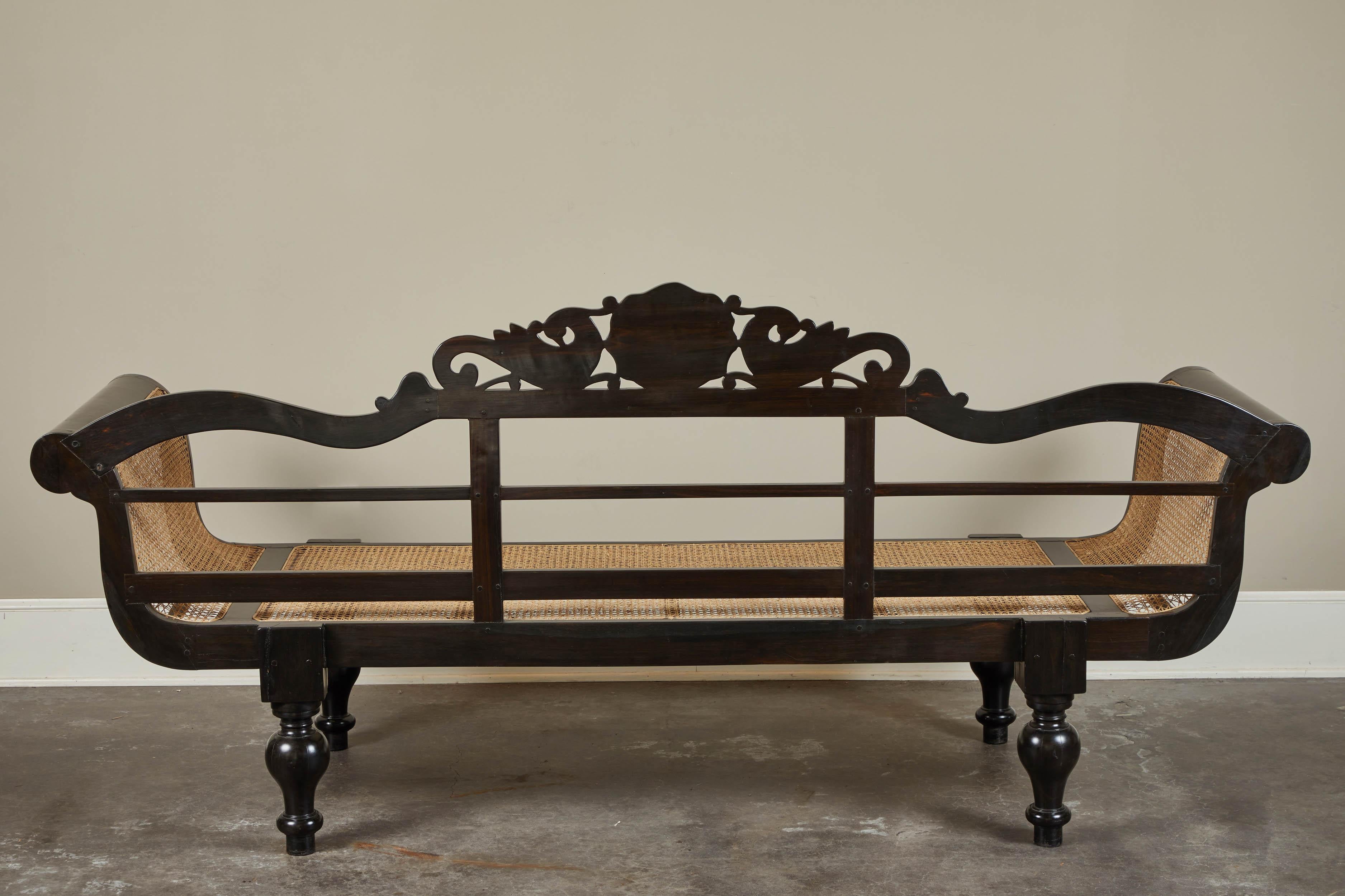 colonial bench seat