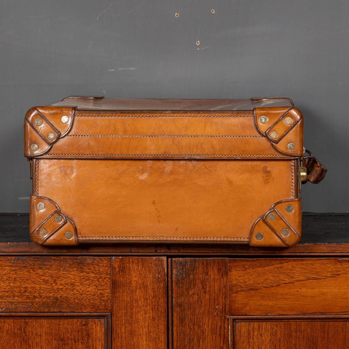20th Century British Made Bridle Leather Suitcase, c.1910 For Sale 2