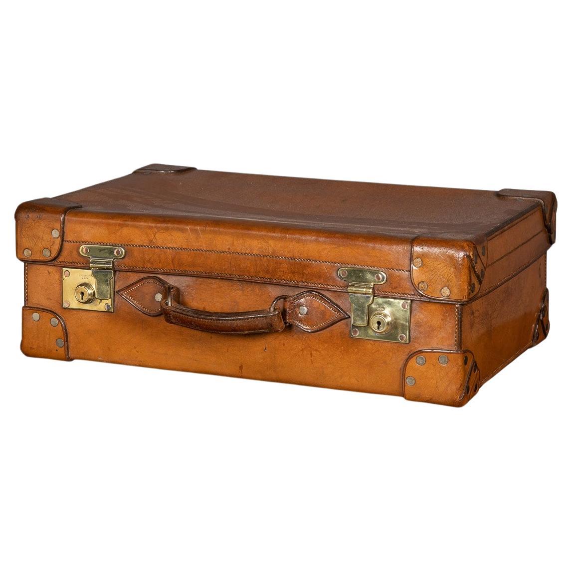 20th Century British Made Bridle Leather Suitcase, c.1910 For Sale
