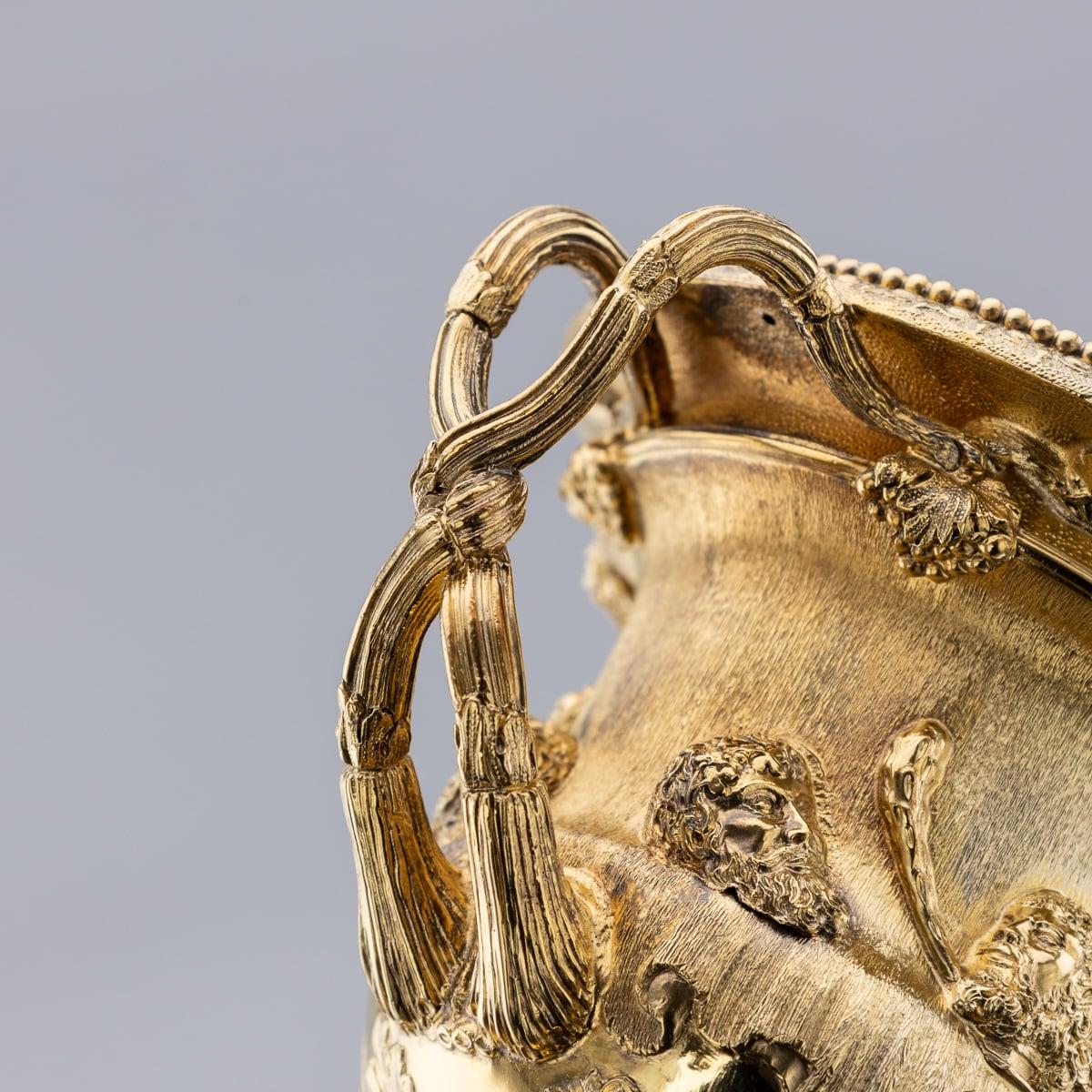 Coppia di vasi Warwick in argento massiccio dorato del XX secolo, Asprey c.C. in vendita 3