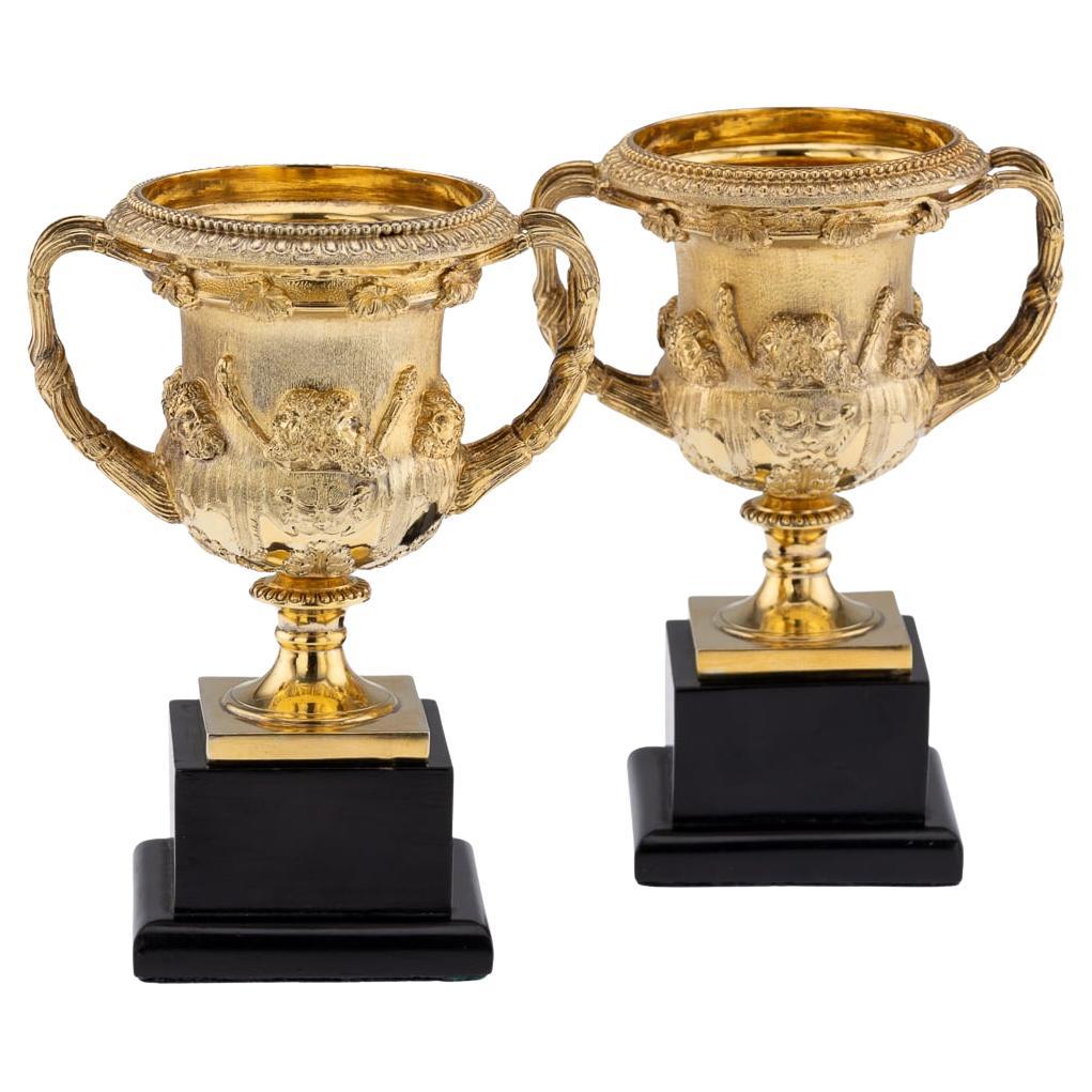 Coppia di vasi Warwick in argento massiccio dorato del XX secolo, Asprey c.C. in vendita