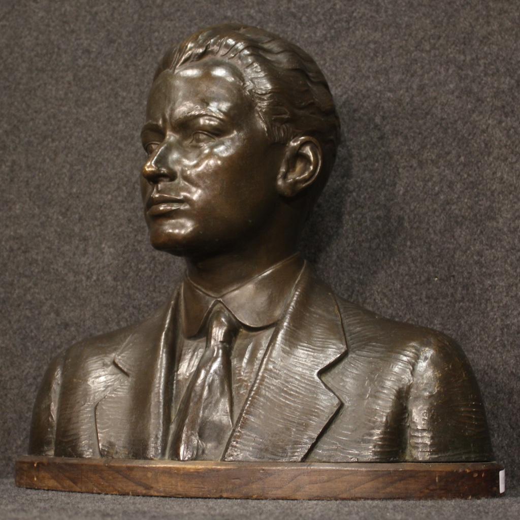 20th Century Bronze American Half Bust Man Sculpture, 1930s For Sale 7