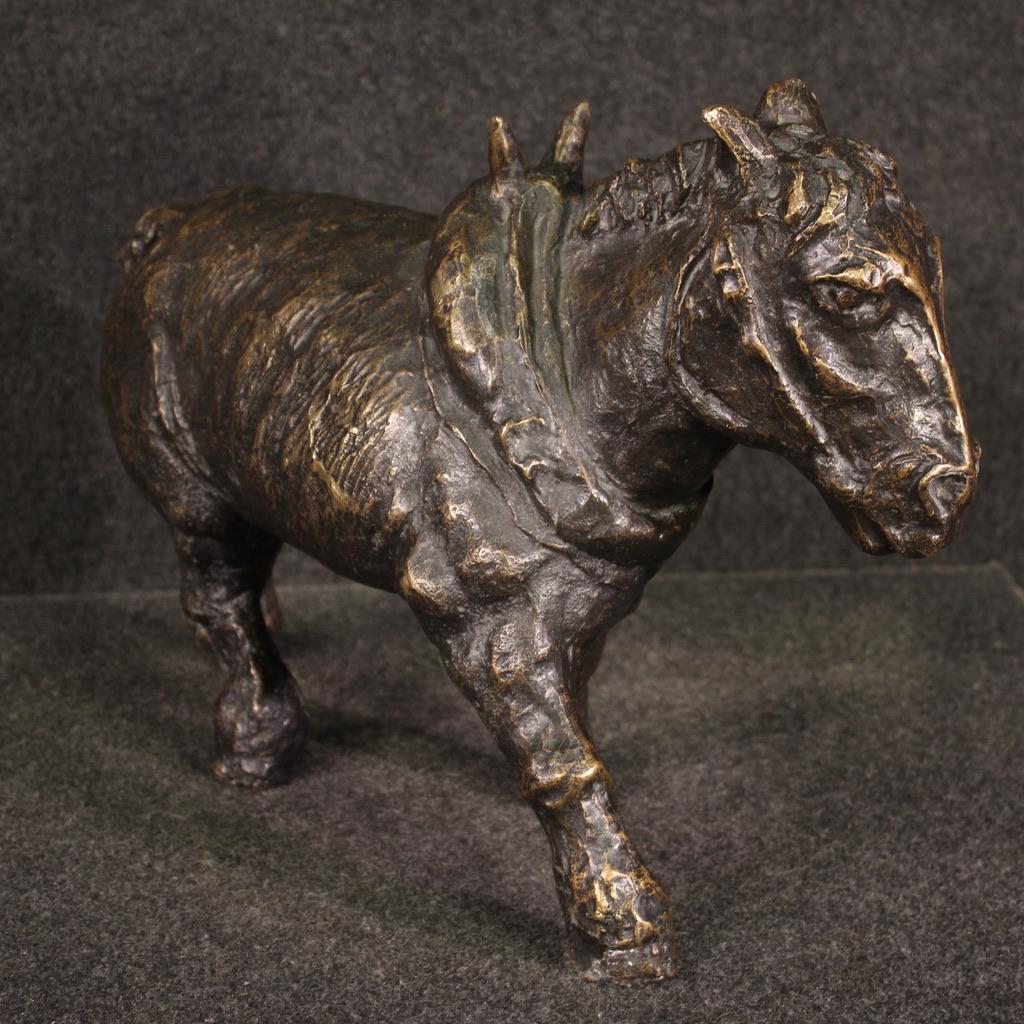 French sculpture from the mid-20th century. Pleasantly chiseled patinated bronze work depicting Donkey. Beautifully sized sculpture and pleasant decor, for antique dealers and collectors. It has 3 holes under the legs to be able to fix it to a base,
