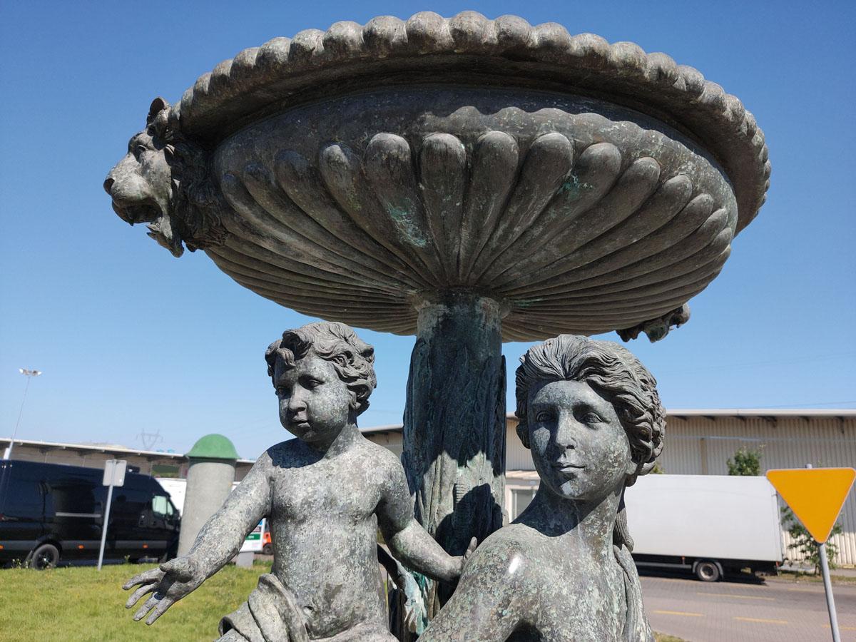 20th Century Bronze Fountain For Sale 3