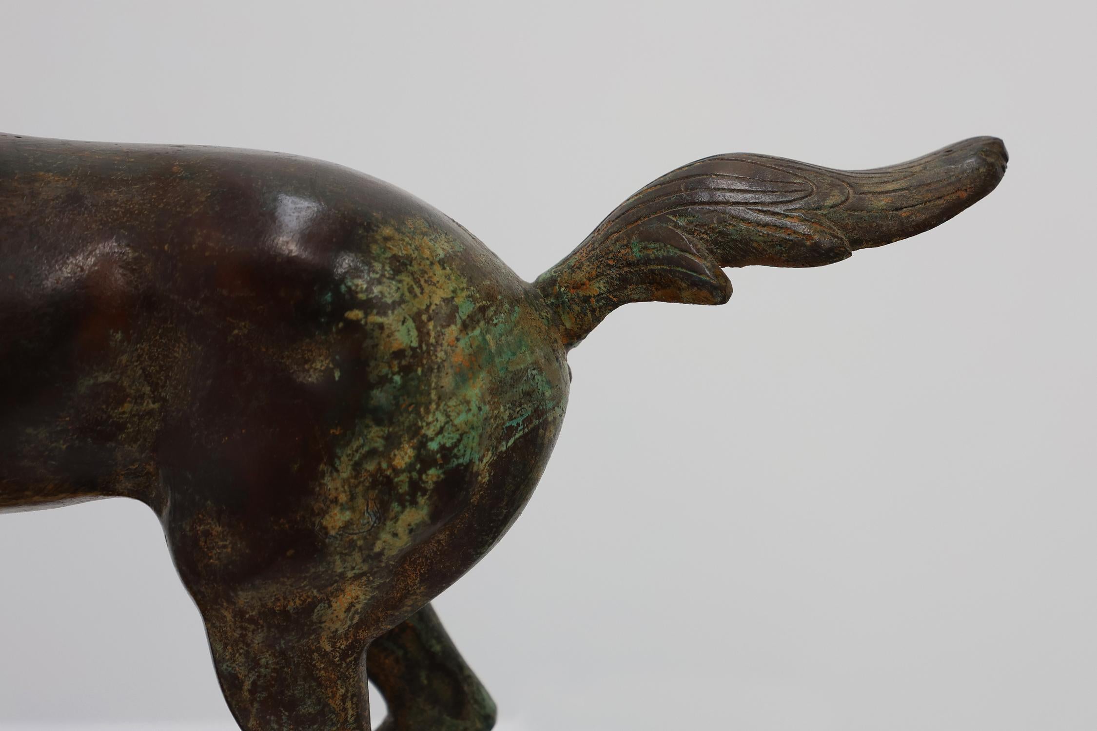 20° secolo Scultura di cavallo in bronzo su base di legno, Francia ca. 1960 3
