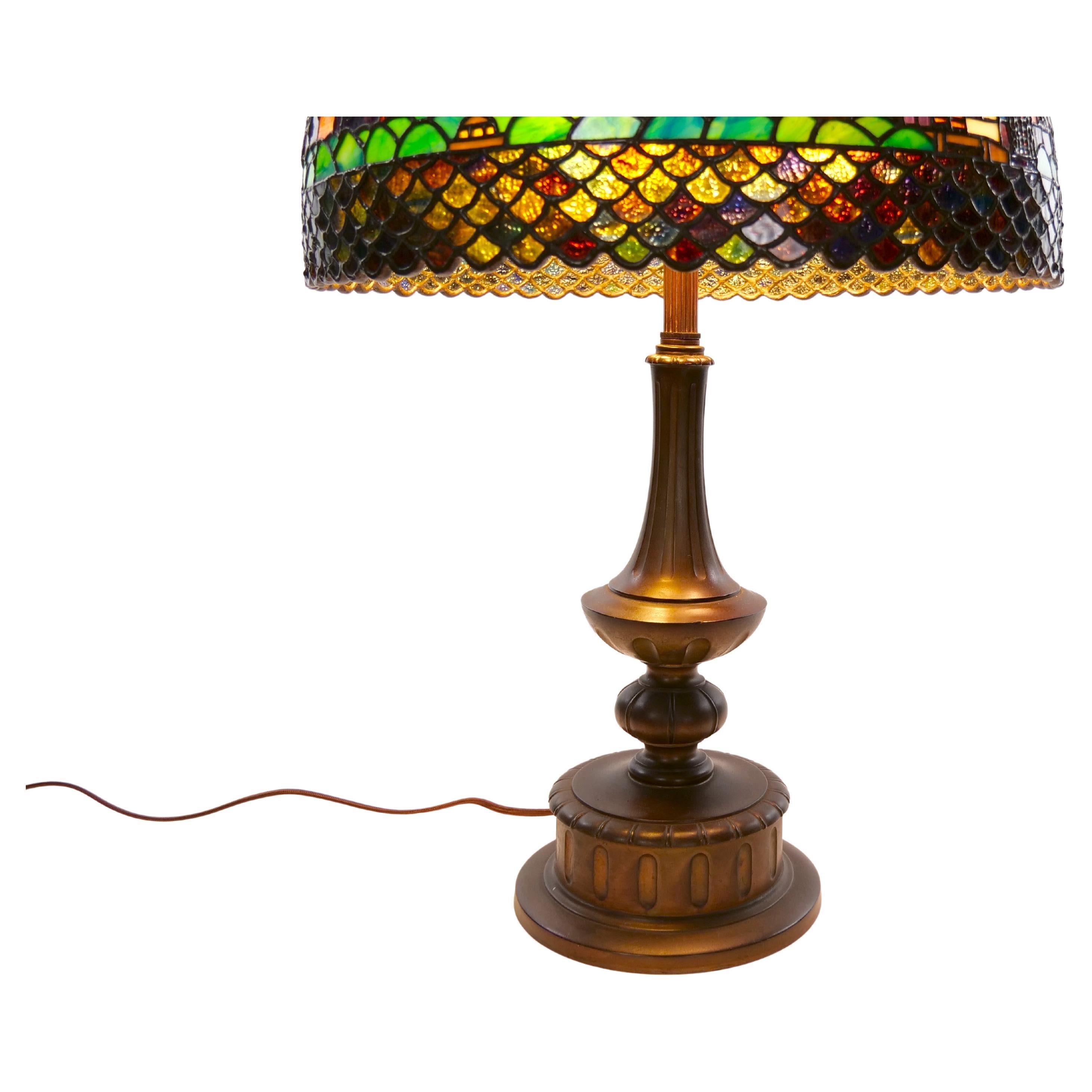 20ième siècle Lampe de table en bronze et verre plombé du 20e siècle en vente