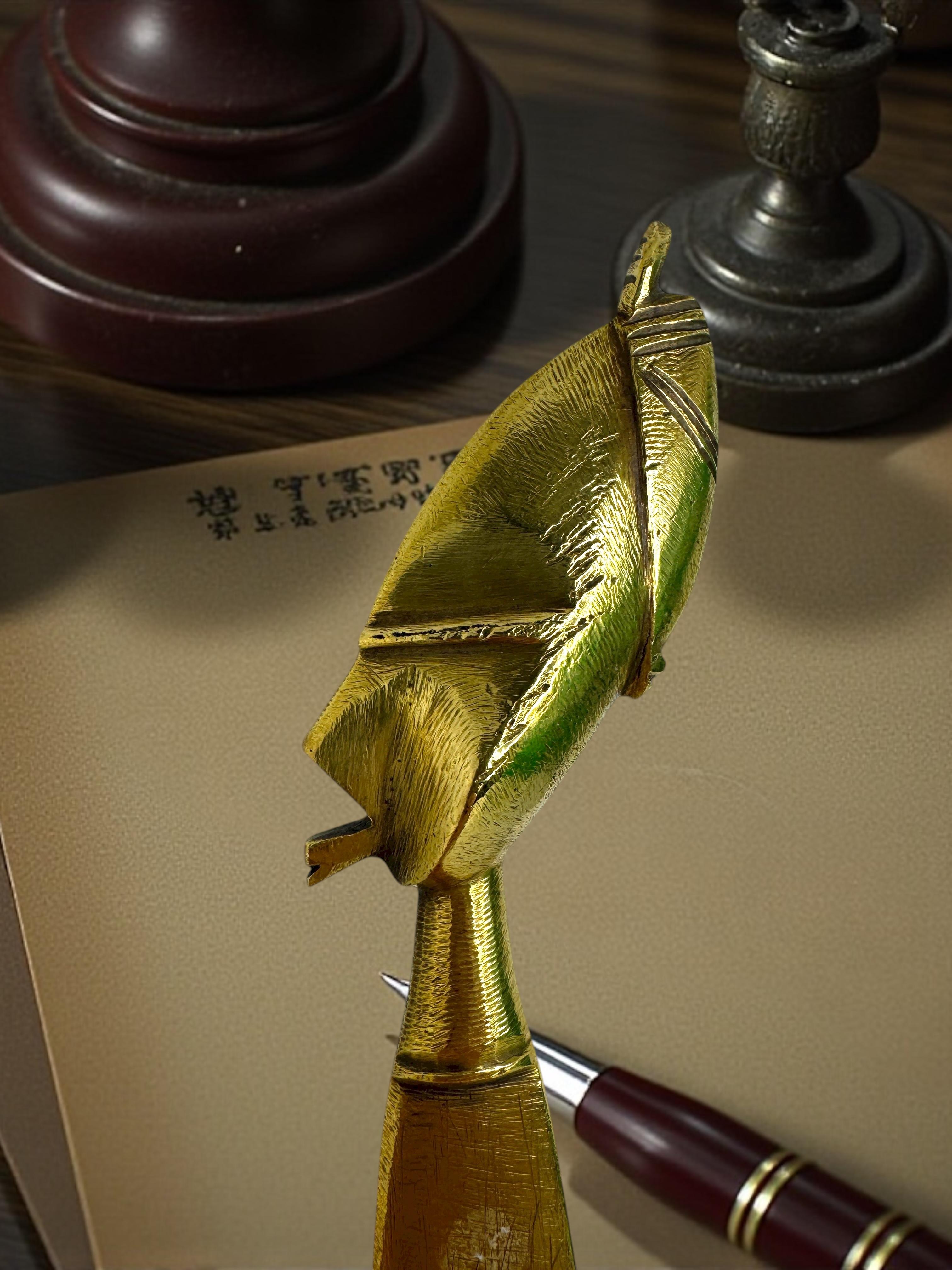 Brieföffner aus Bronze des 20. Jahrhunderts in afrikanischer Tribal Art im Bakota-Stil im Angebot 7