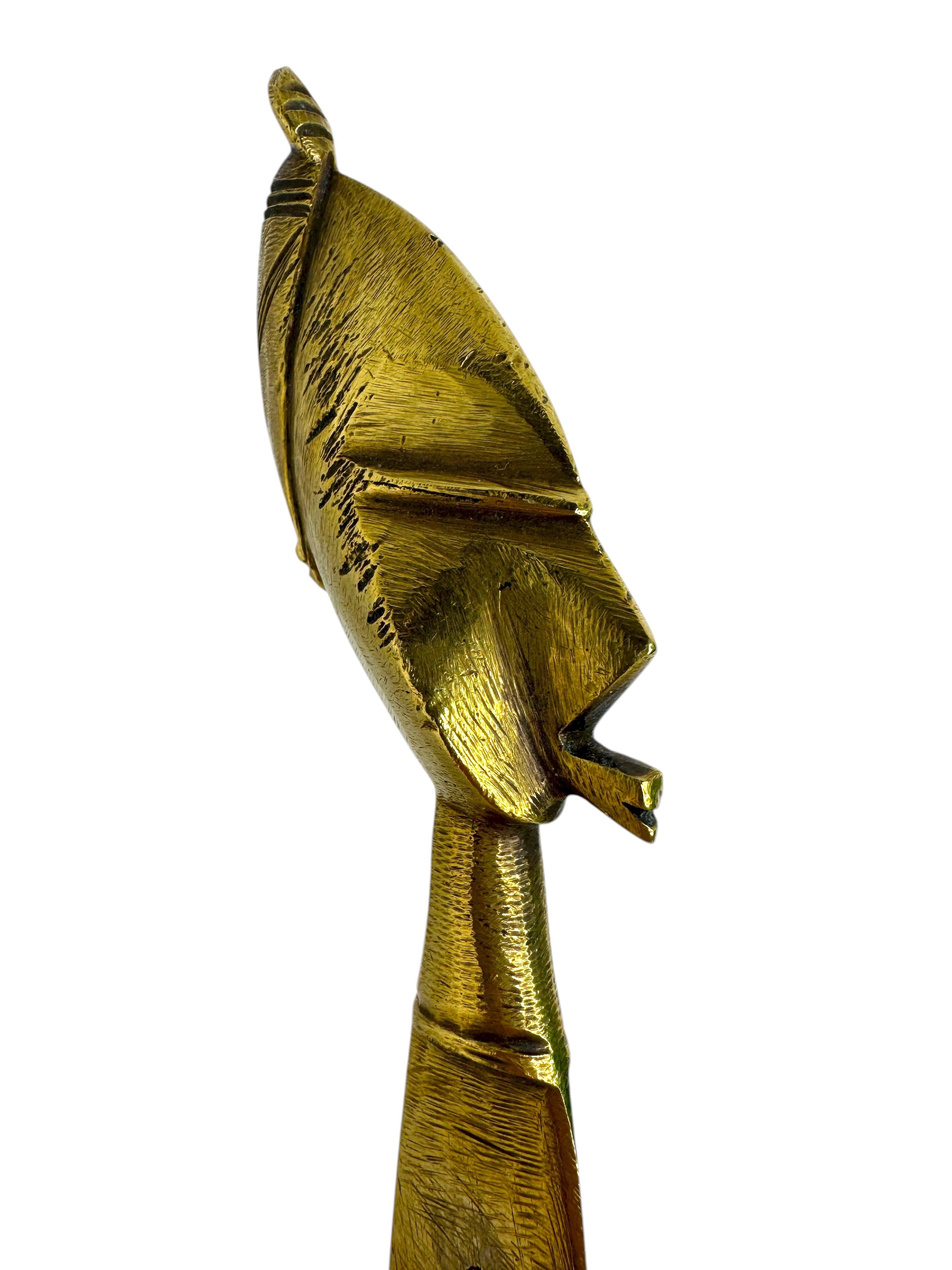 Brieföffner aus Bronze des 20. Jahrhunderts in afrikanischer Tribal Art im Bakota-Stil (Vergoldet) im Angebot