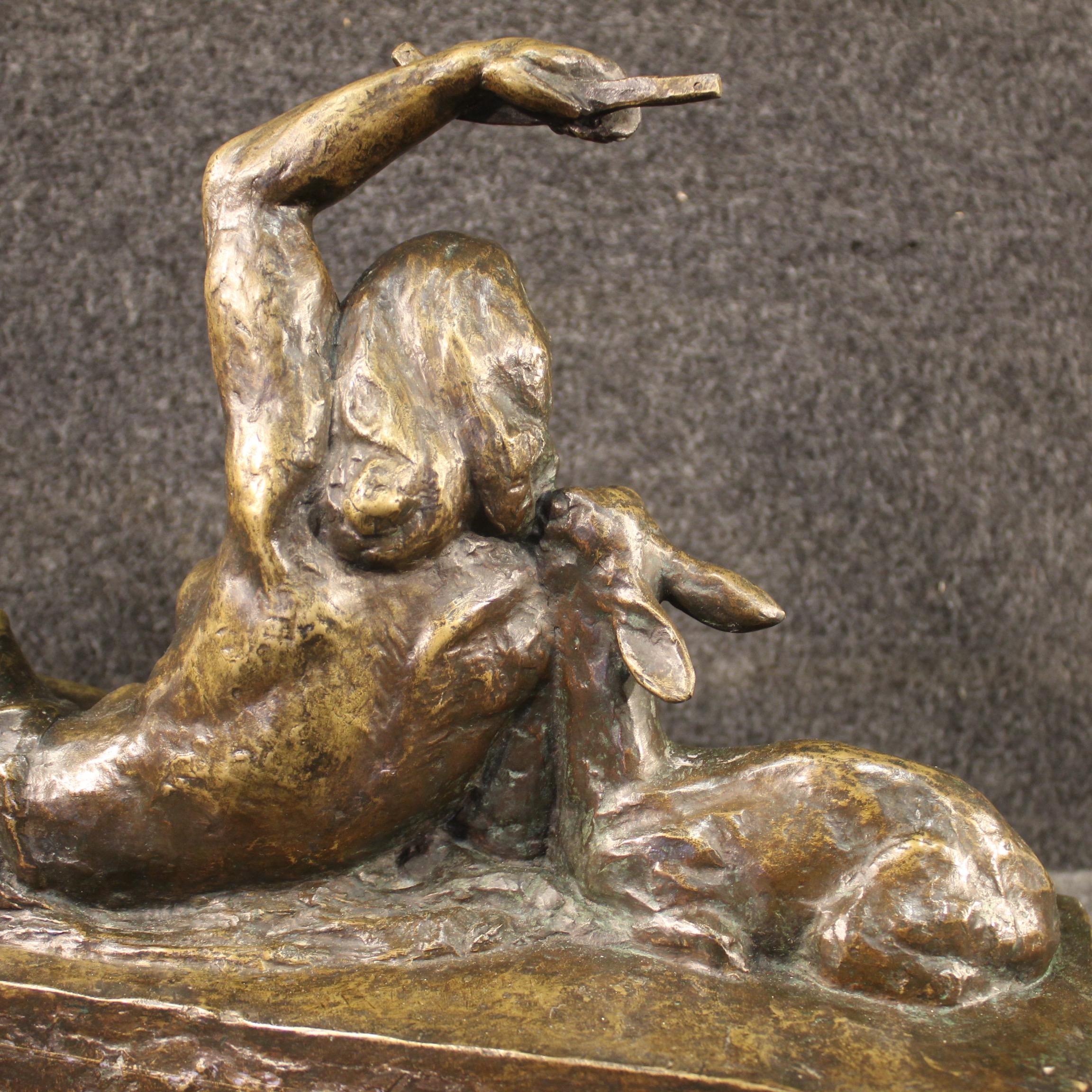 Sculpture russe d'une femme nue en bronze du 20ème siècle signée, 1920 5