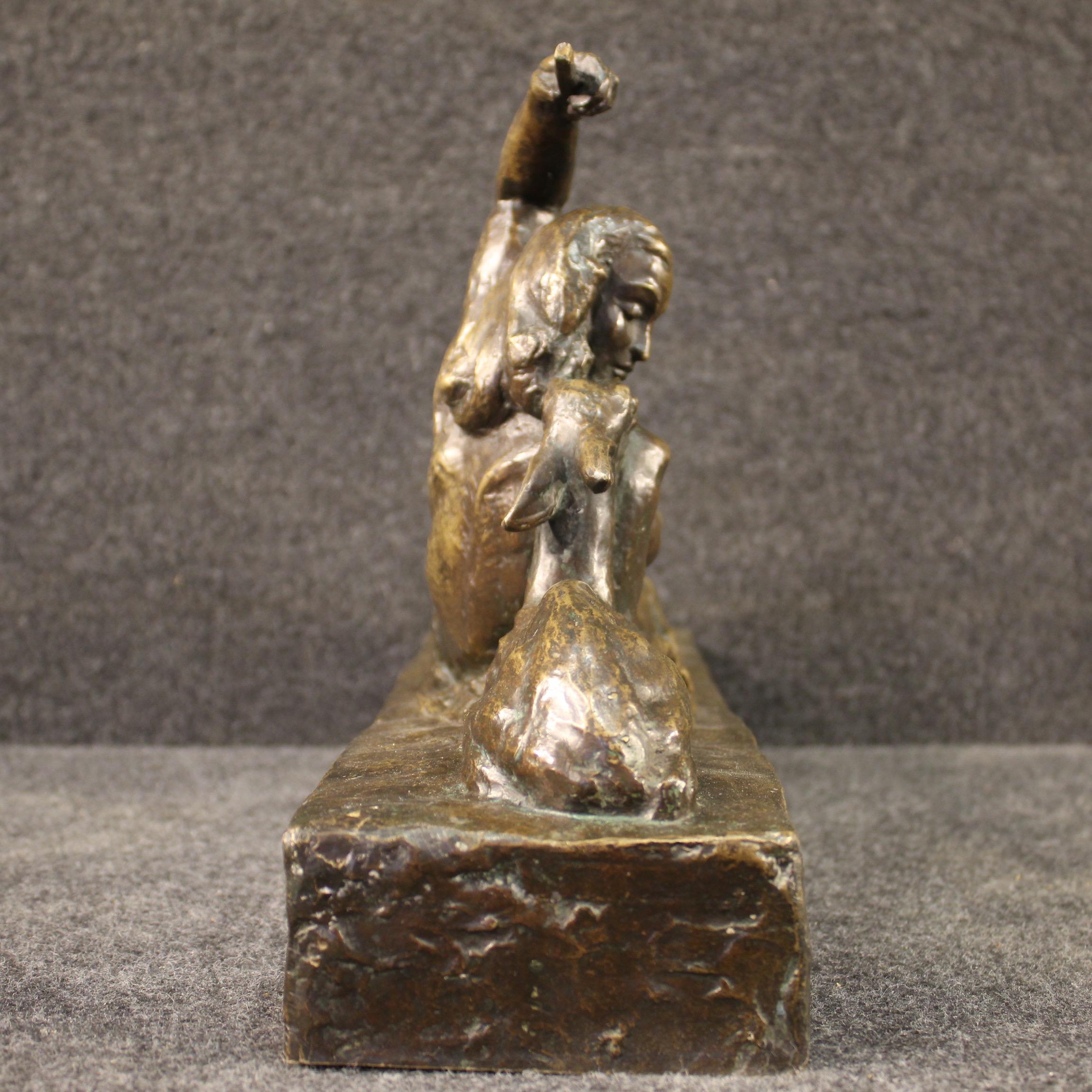 Sculpture russe d'une femme nue en bronze du 20ème siècle signée, 1920 1
