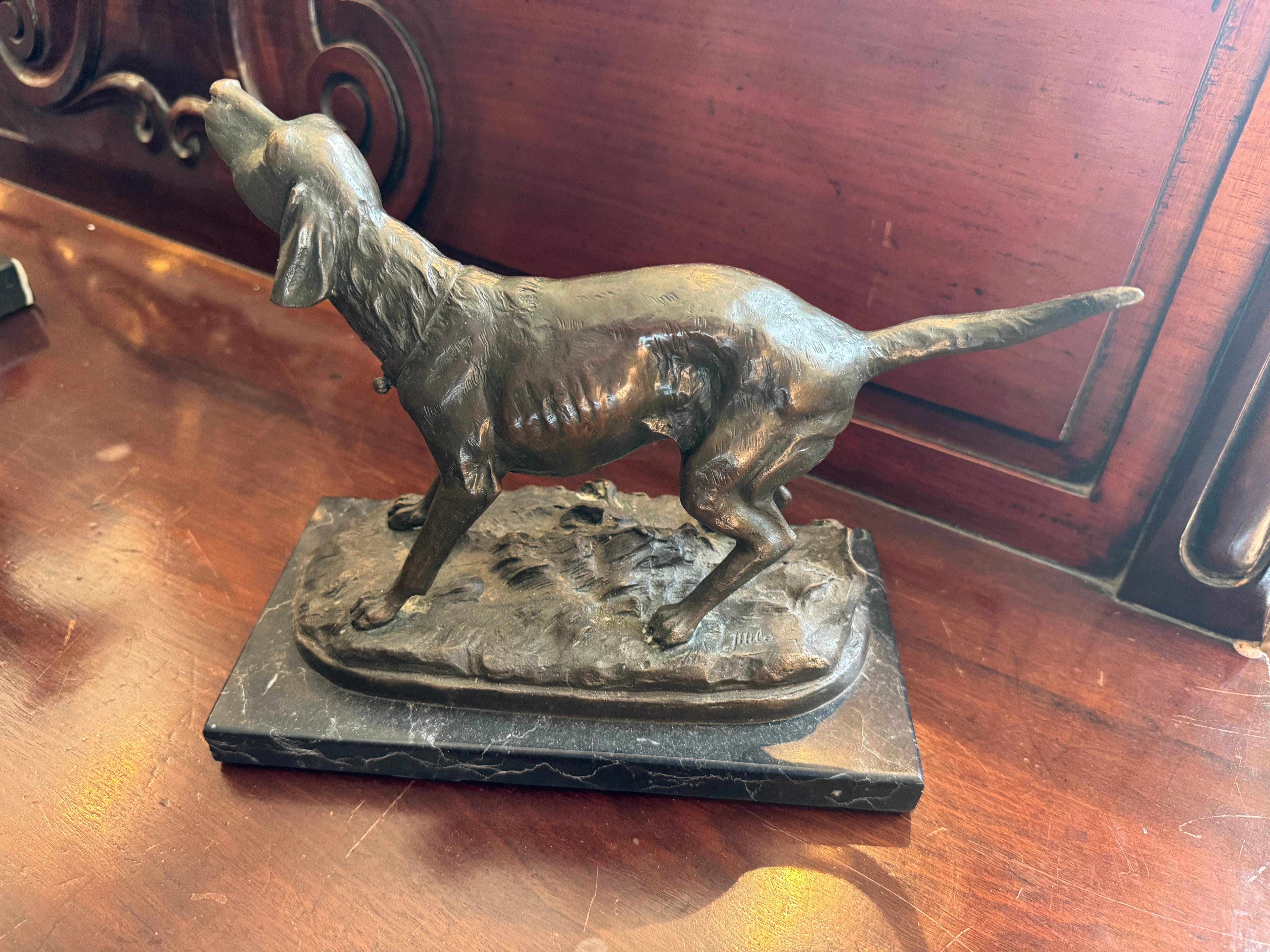 20th Century Bronze Sculpture of a Hunting Dog In Excellent Condition For Sale In Dublin 8, IE