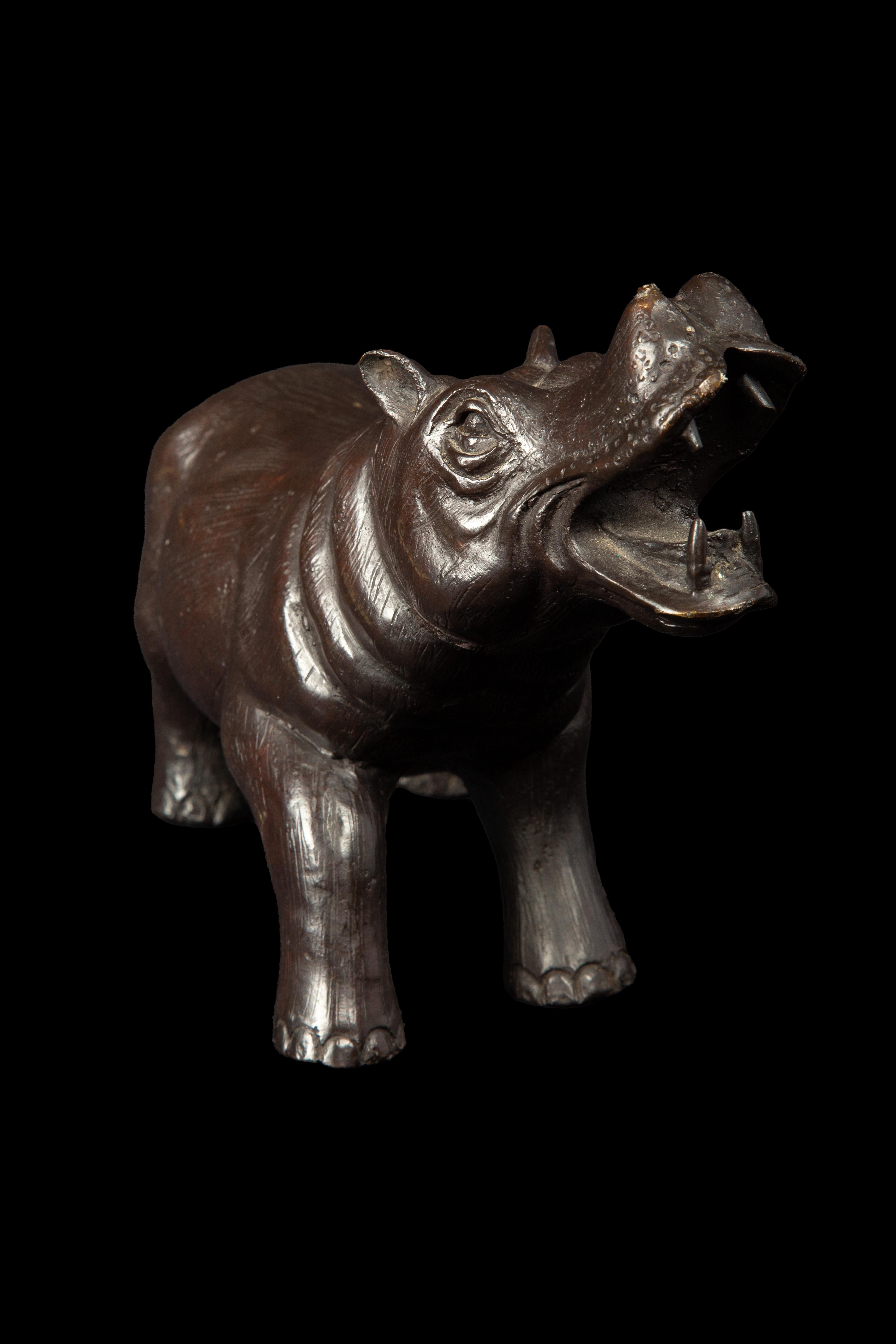 French 20th Century Bronze Sculpture of a Opened Mouth Hippopotamus For Sale