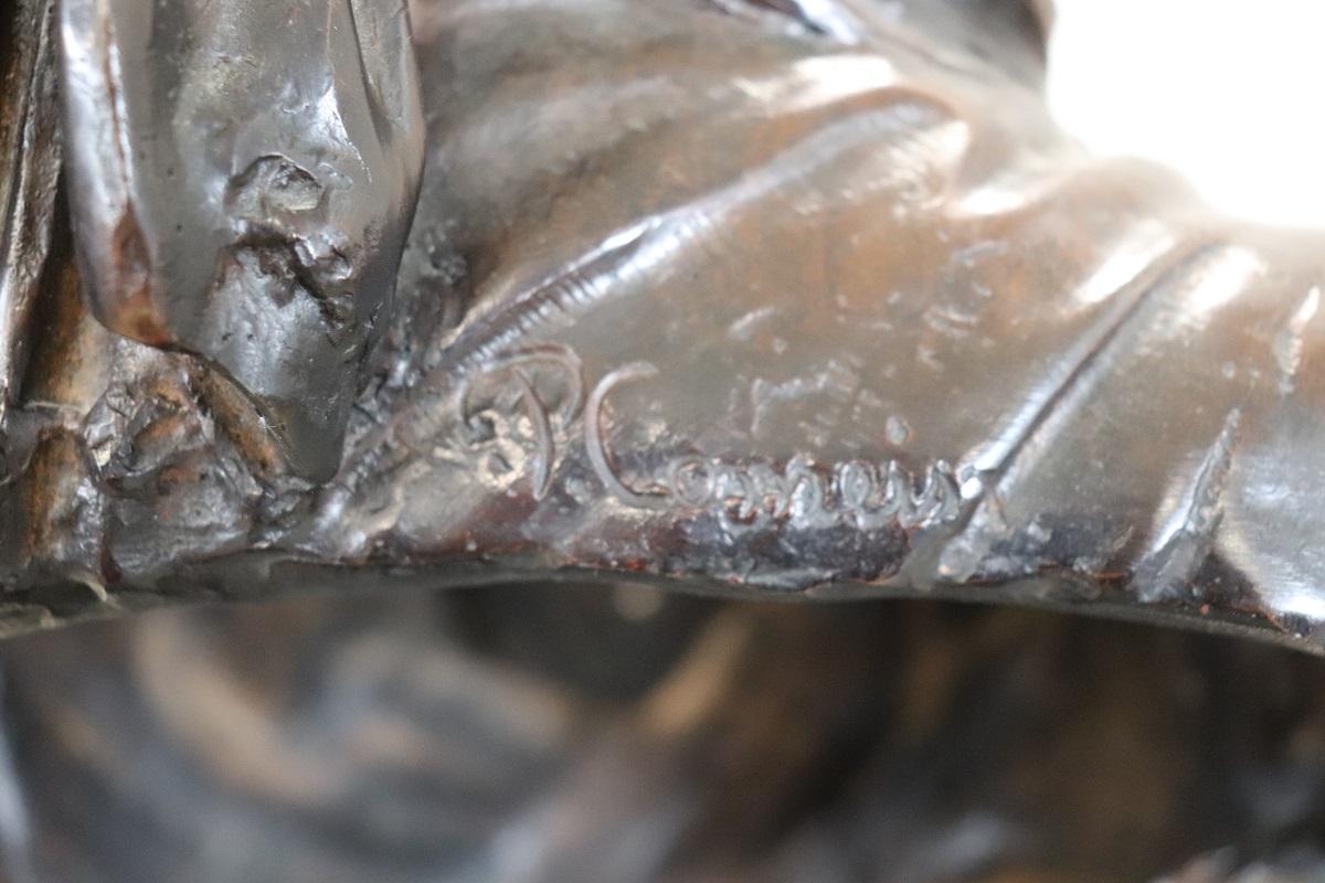 Scultura in bronzo del XX secolo firmata, Busto di giovane donna in vendita 3