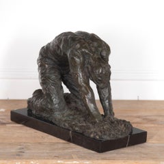 Statua in bronzo del 20° secolo di 'The Broken Man' (L'uomo spezzato)