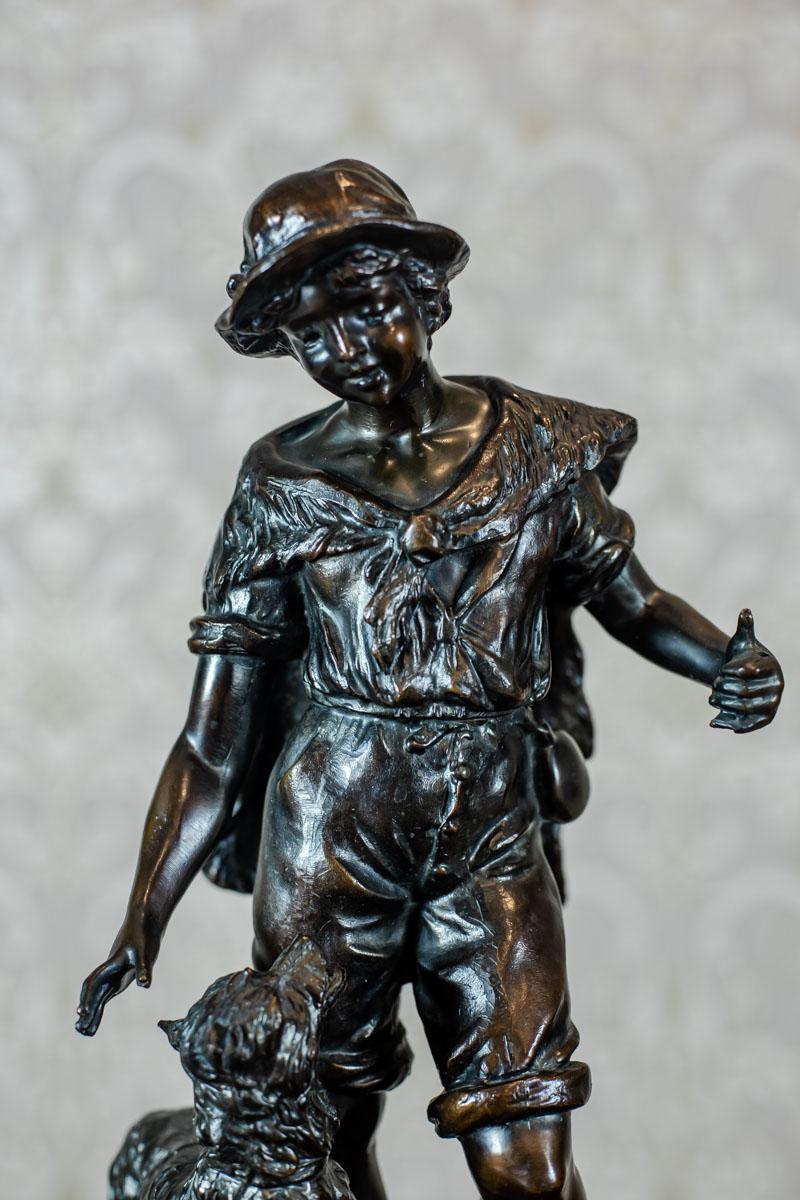 20th Century Bronzed Figurine of a Shepherd, H. F. Moreau For Sale 3
