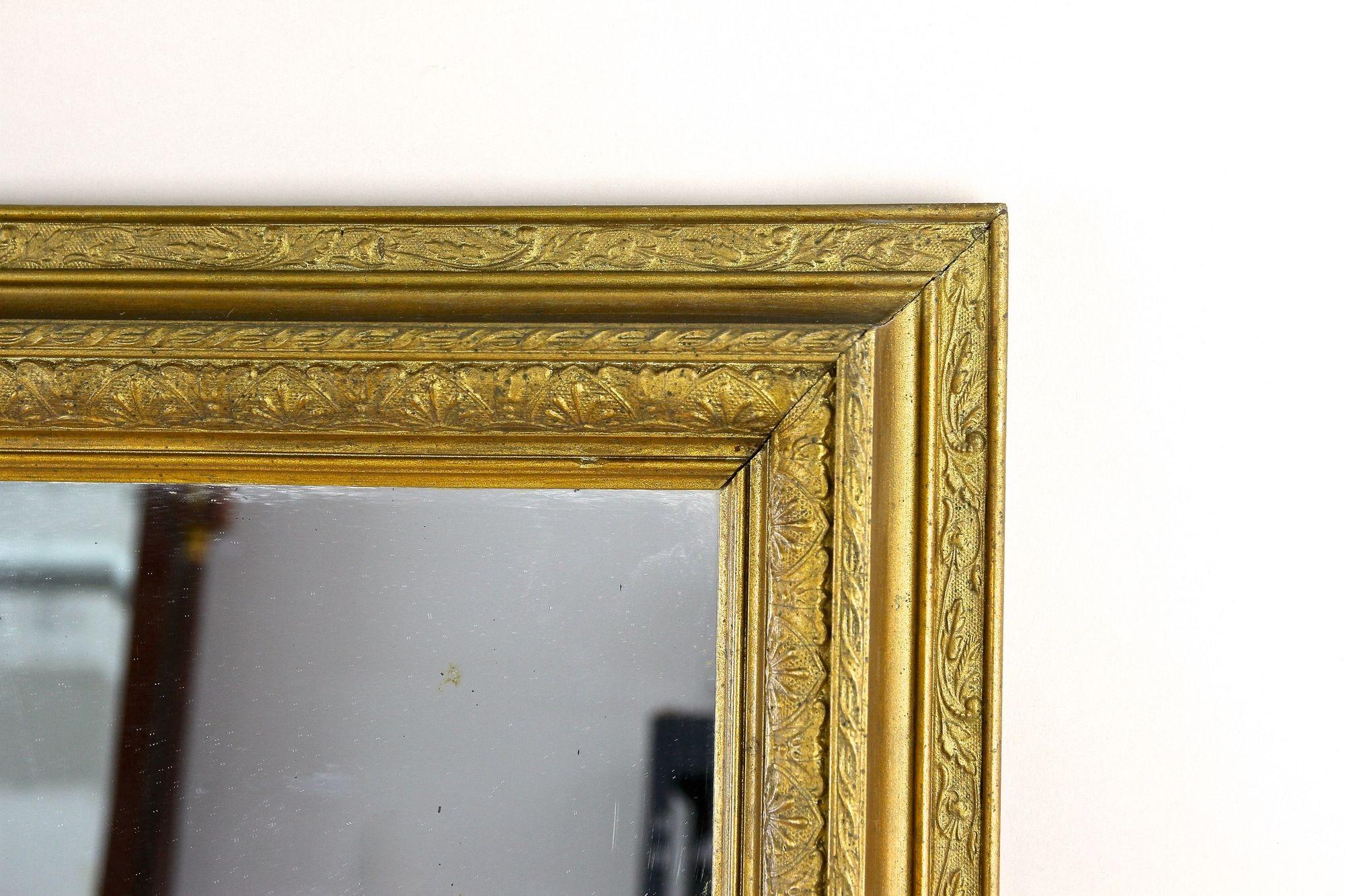 Miroir Art nouveau du 20e siècle en bronze et doré, Autriche, vers 1900 Bon état - En vente à Lichtenberg, AT