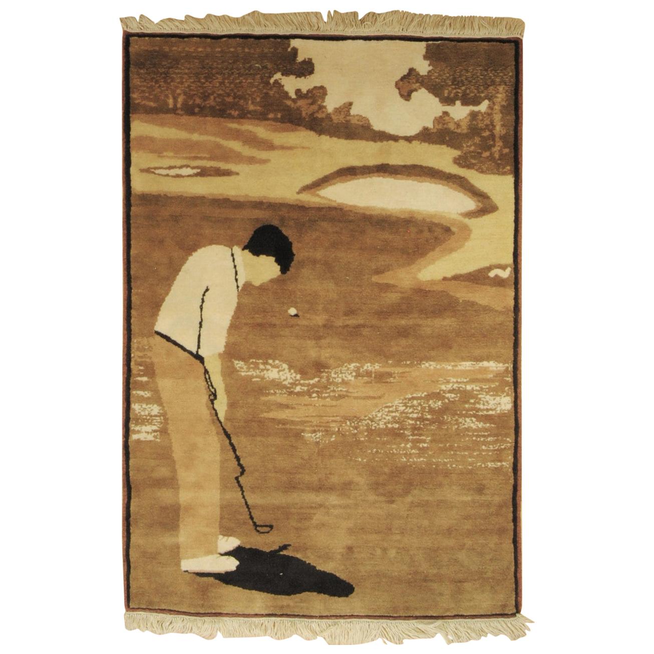 tapis turc en laine nouée à la main:: 20e siècle:: brun et beige:: joueur de golf:: 1970