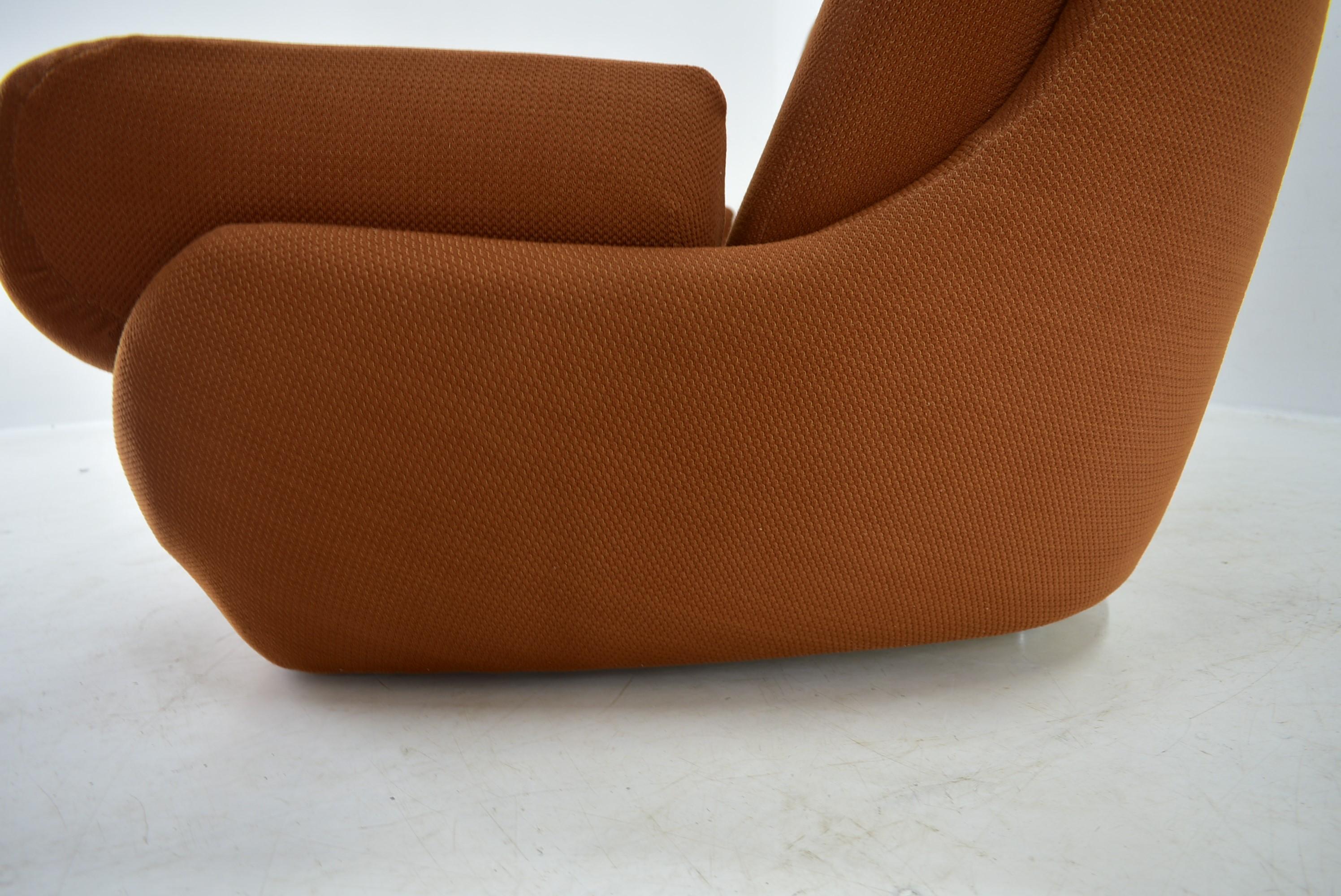 20th Century , Brown Atlantis Three seats Sofa, 1960s 3