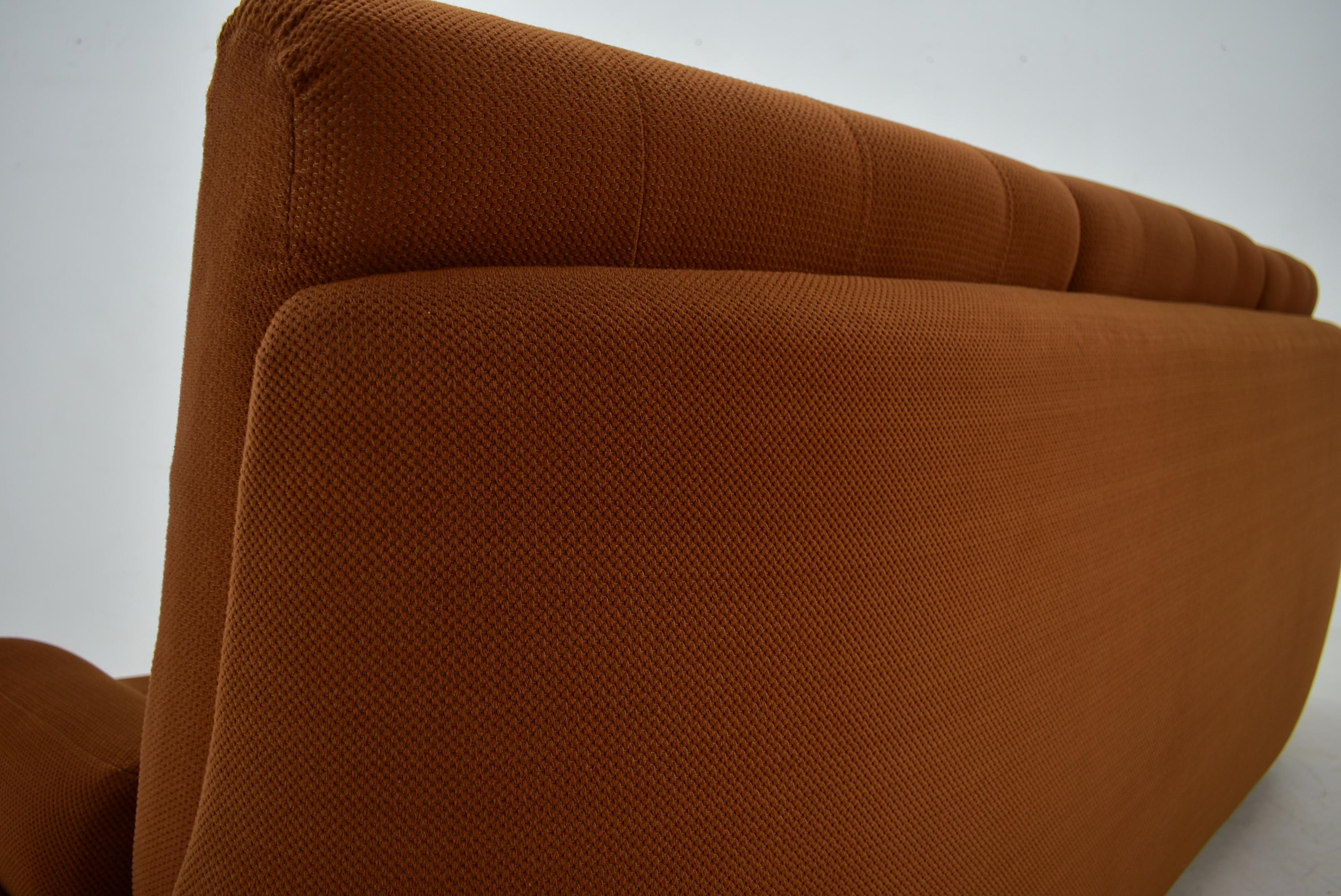 20th Century , Brown Atlantis Three seats Sofa, 1960s 7