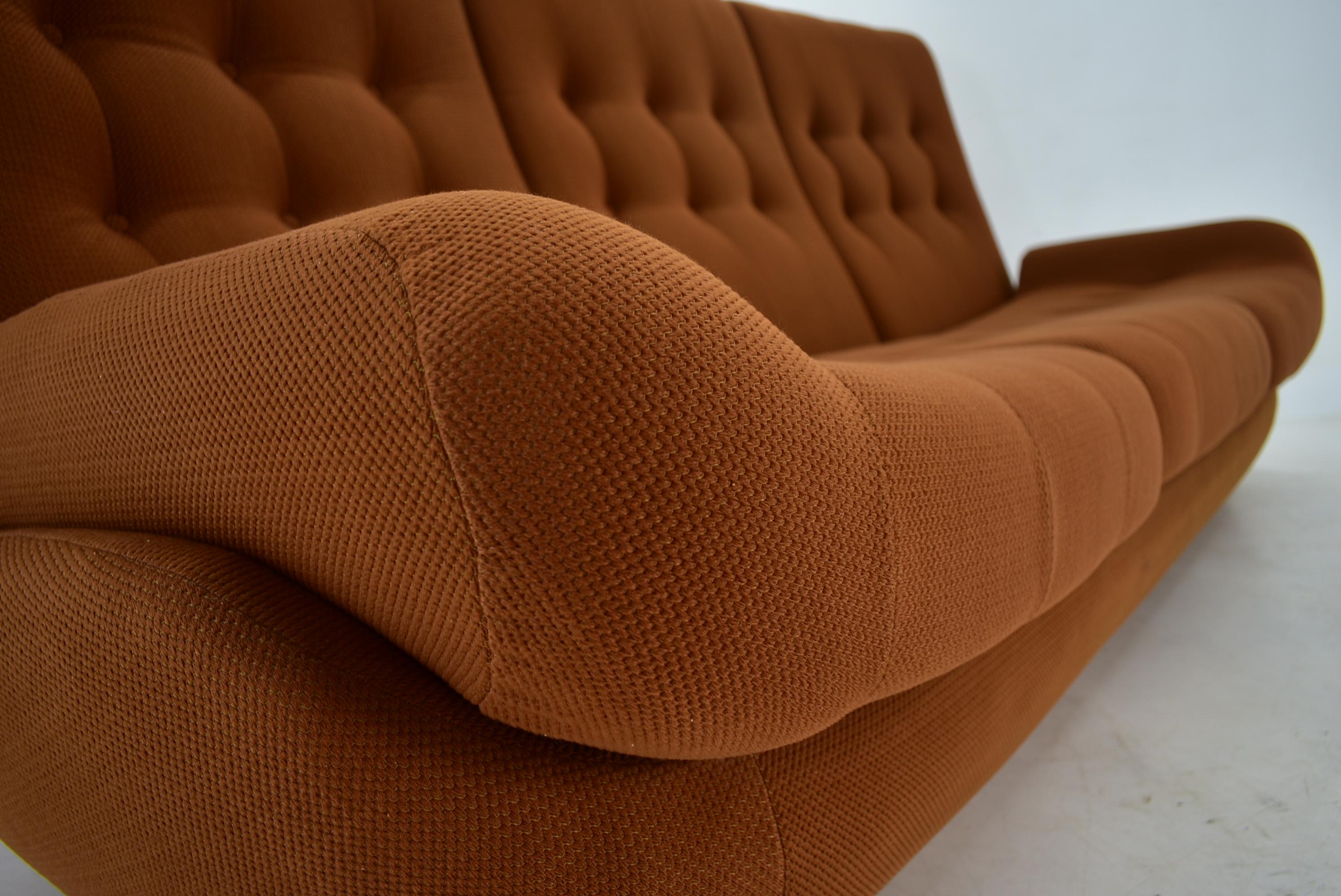 20th Century , Brown Atlantis Three seats Sofa, 1960s 11