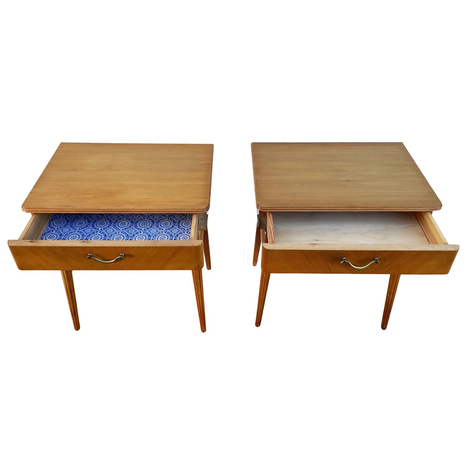 20th Century Danish Pair of Birchwood Nightstands - Vintage Brass Bedside Tables For Sale 2