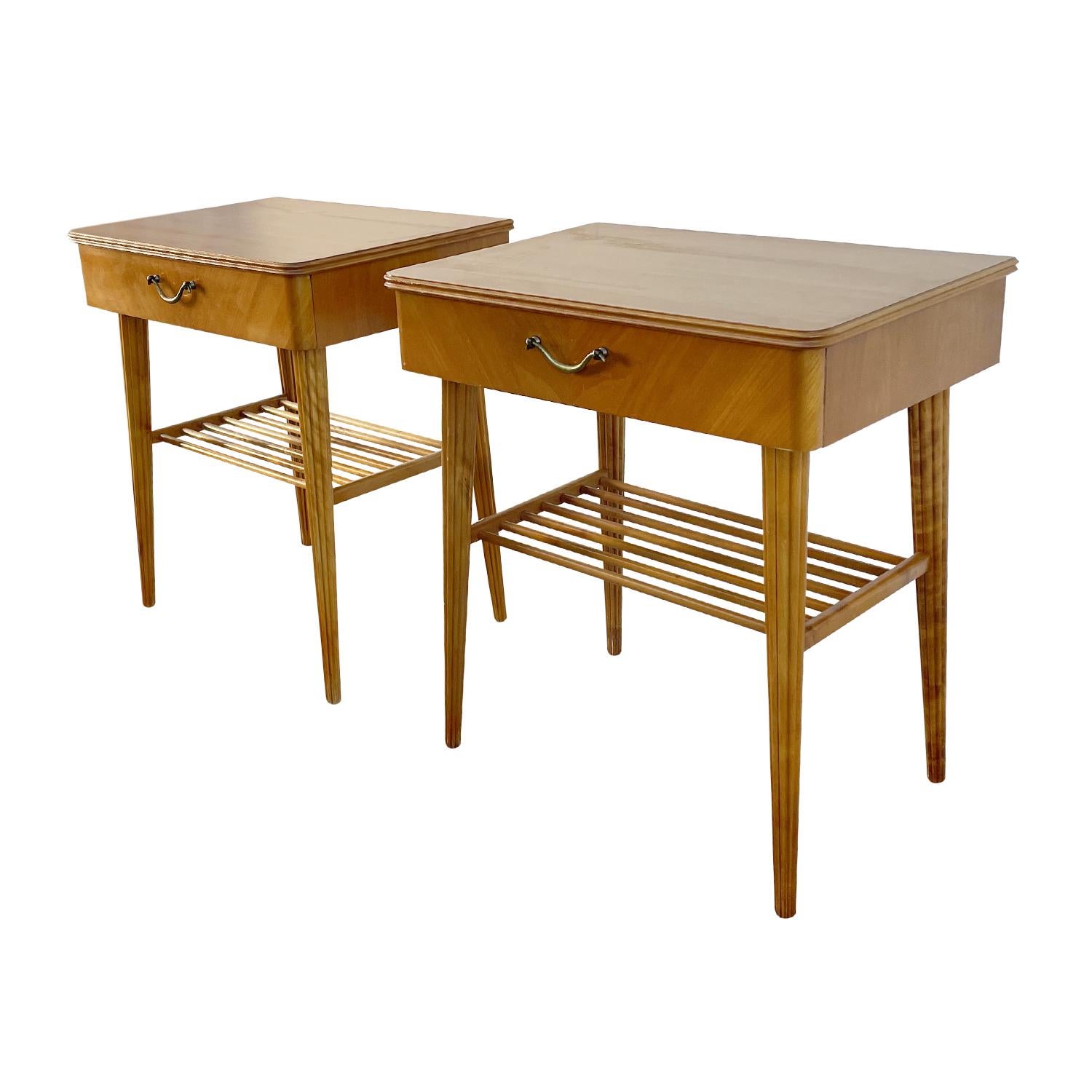 20th Century Danish Pair of Birchwood Nightstands - Vintage Brass Bedside Tables For Sale 4