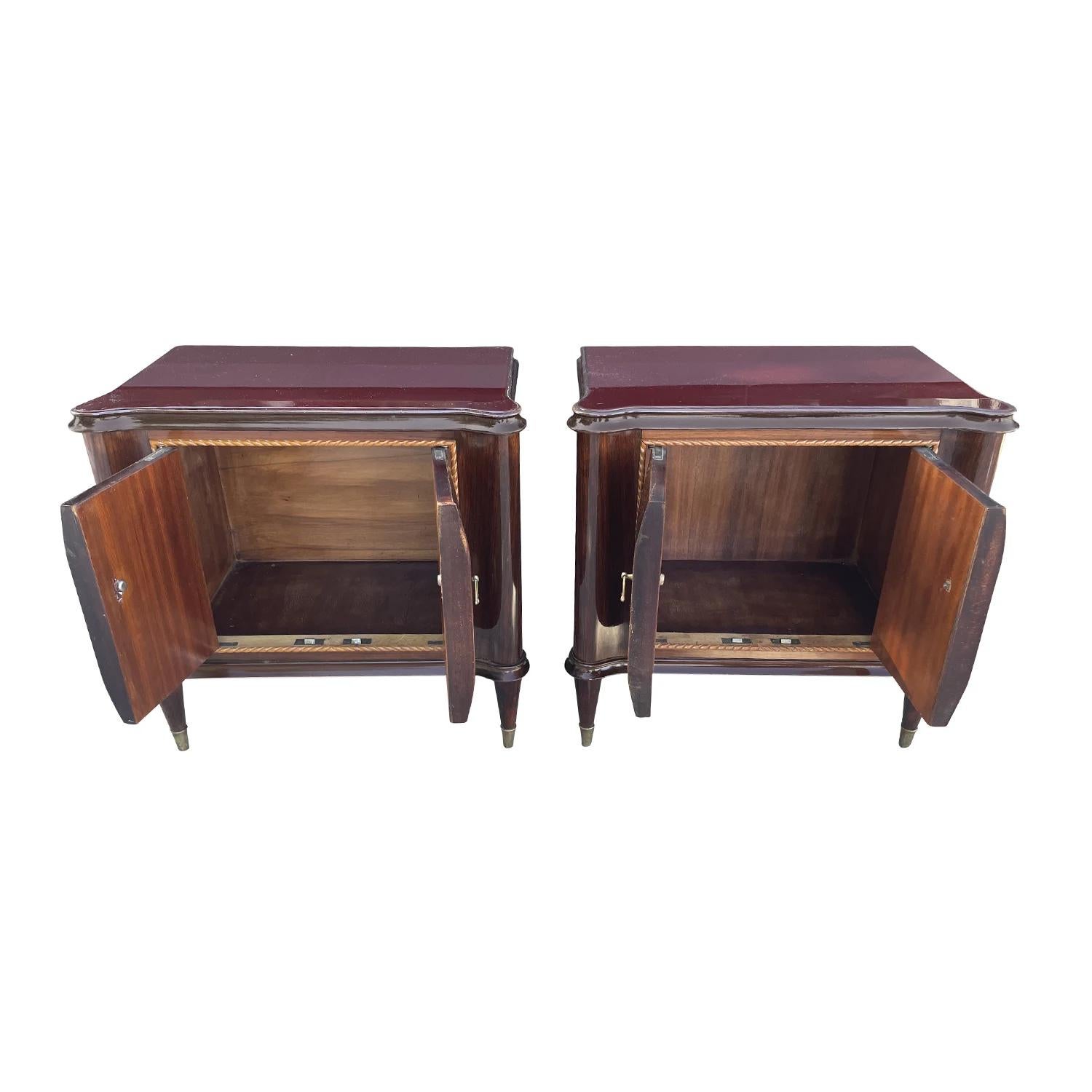 Polished 20th Century Italian Pair of Vintage Mahogany Bed Side Tables by Paolo Buffa For Sale