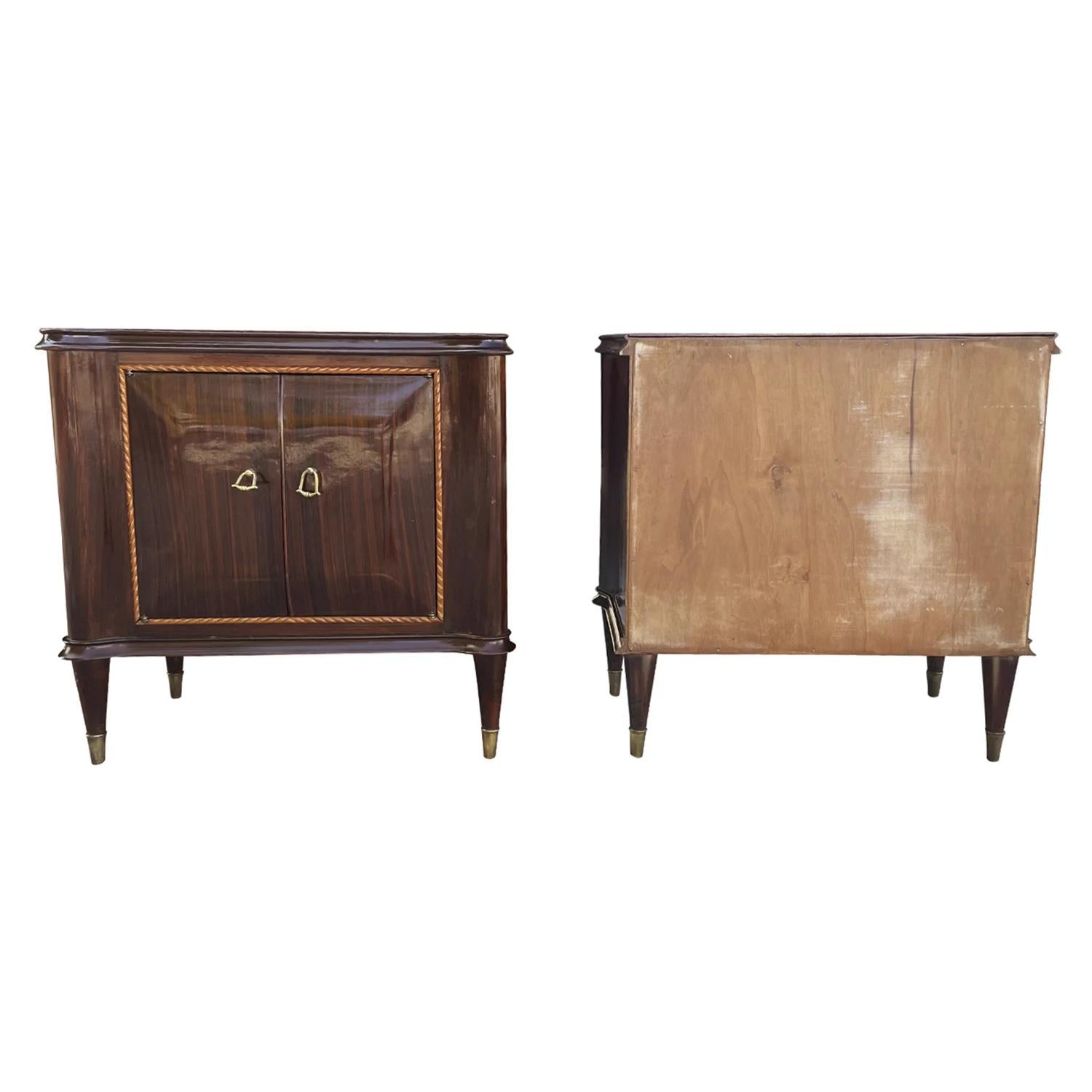 20th Century Italian Pair of Vintage Mahogany Bed Side Tables by Paolo Buffa In Good Condition For Sale In West Palm Beach, FL