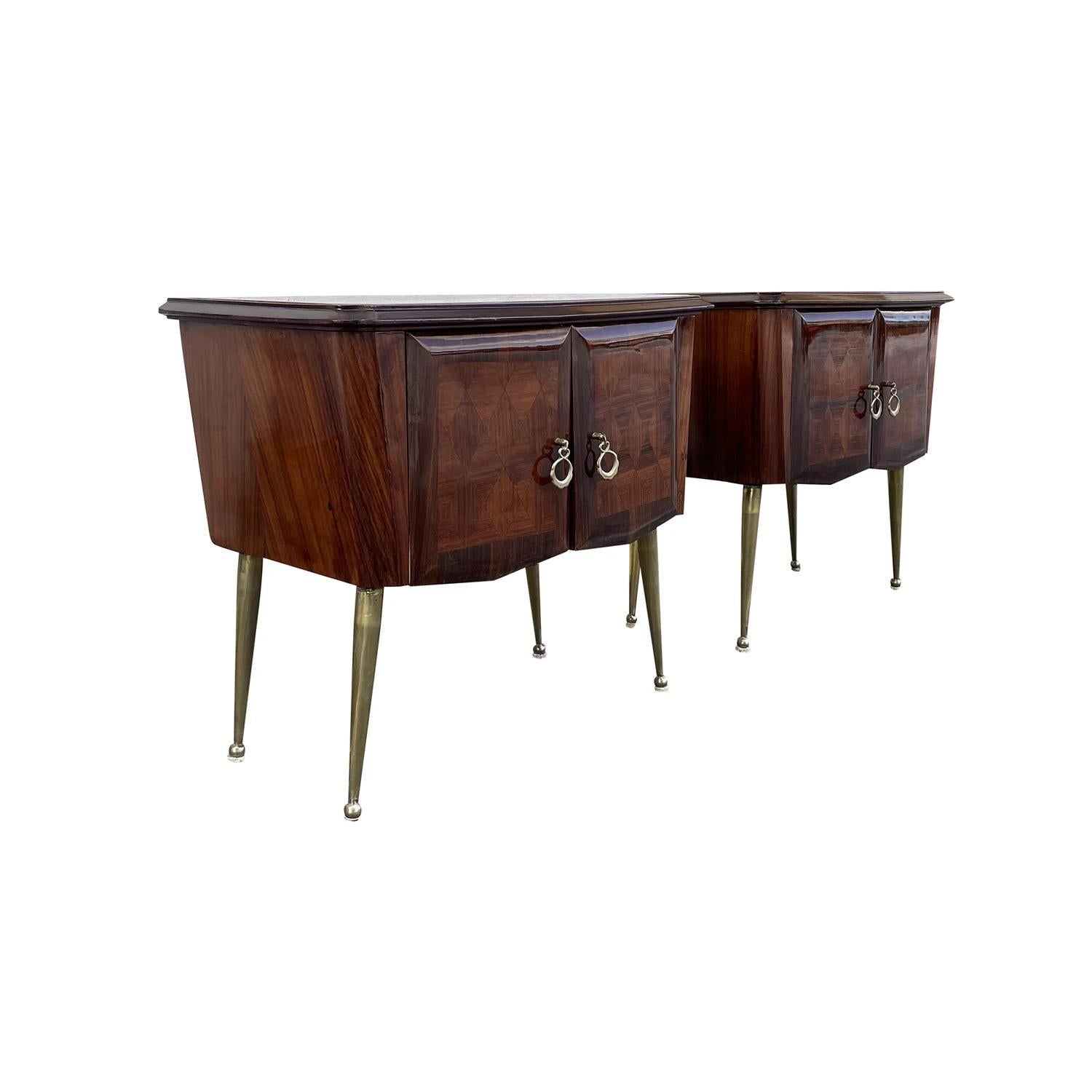 Polished 20th Century Italian Pair of Vintage Rosewood Nightstands - Brass Bedside Tables