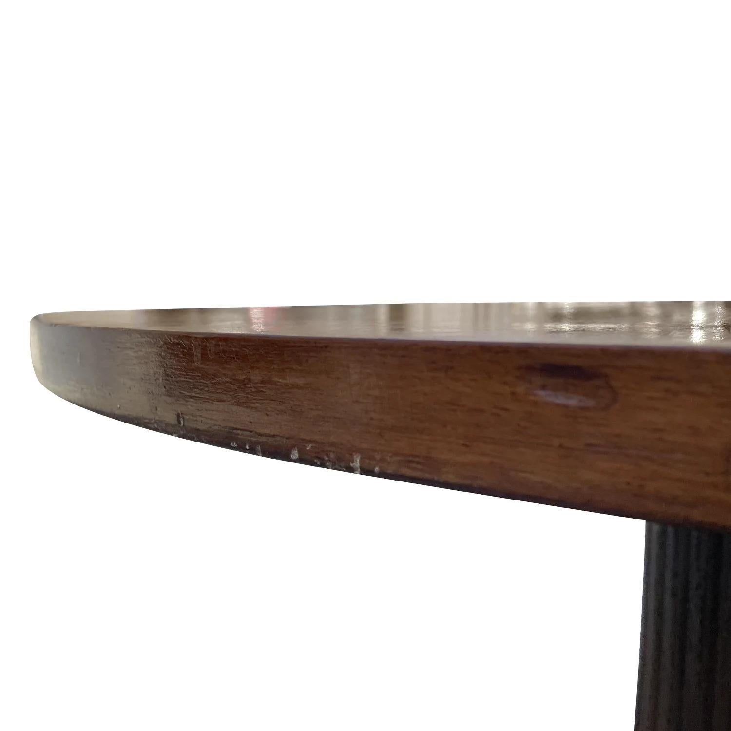 20th Century Italian Round Vintage Rosewood, Walnut Dining Room Table For Sale 1