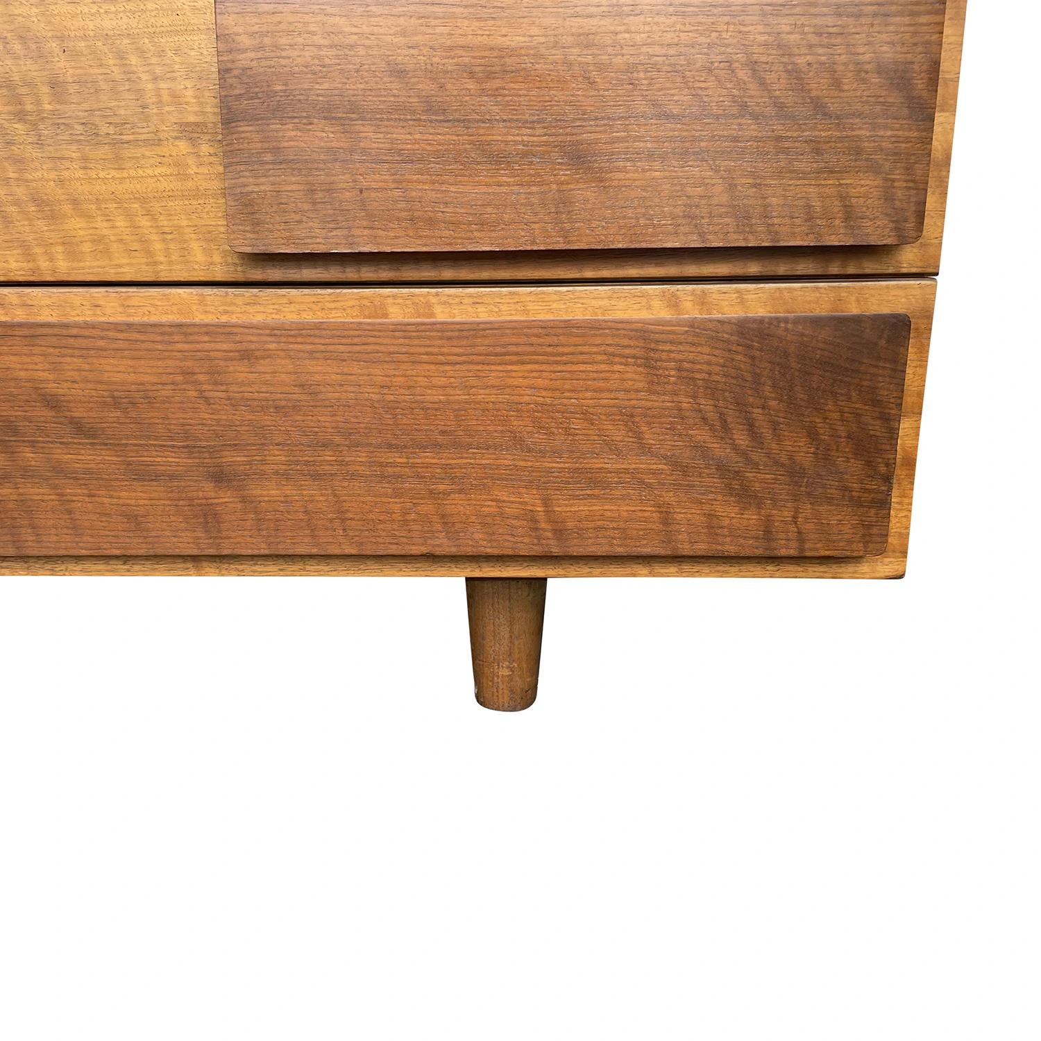 20th Century Brown Italian Walnut M. Singer & Sons Dresser, Cabinet by Gio Ponti For Sale 13